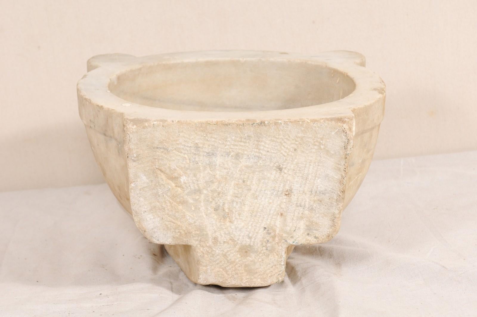 19th Century Turkish Hammam Wash Basin of Hand-Carved Marble 2