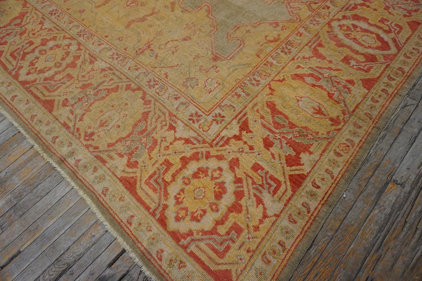 Türkischer Oushak-Teppich des 19. Jahrhunderts ( 10' x 13'6