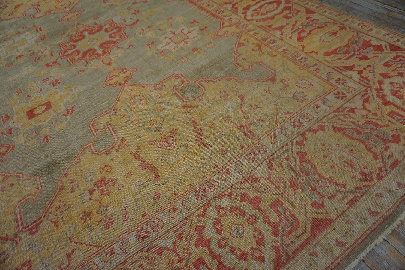 Türkischer Oushak-Teppich des 19. Jahrhunderts ( 10' x 13'6