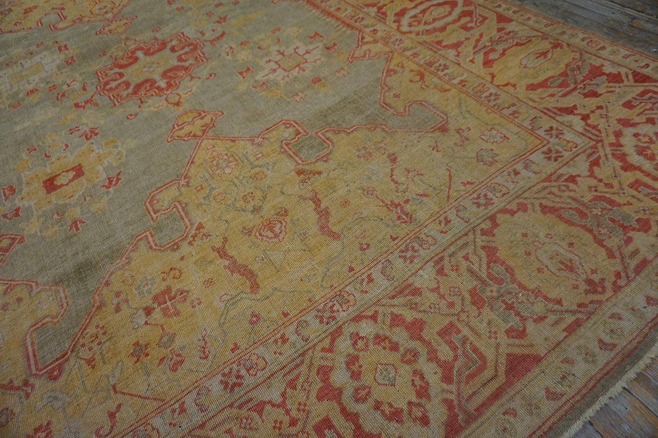 Türkischer Oushak-Teppich des 19. Jahrhunderts ( 10' x 13'6