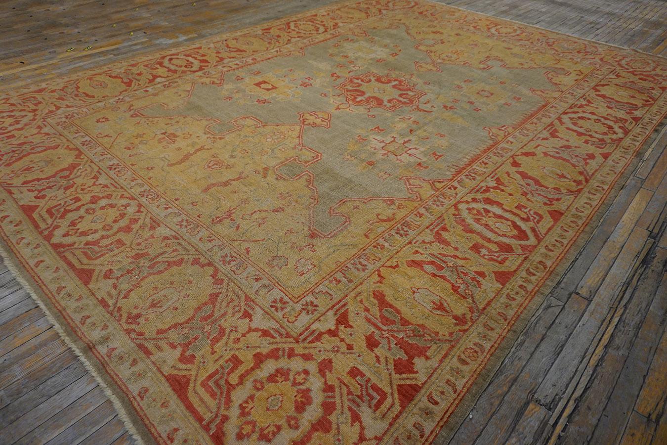 Türkischer Oushak-Teppich des 19. Jahrhunderts ( 10' x 13'6