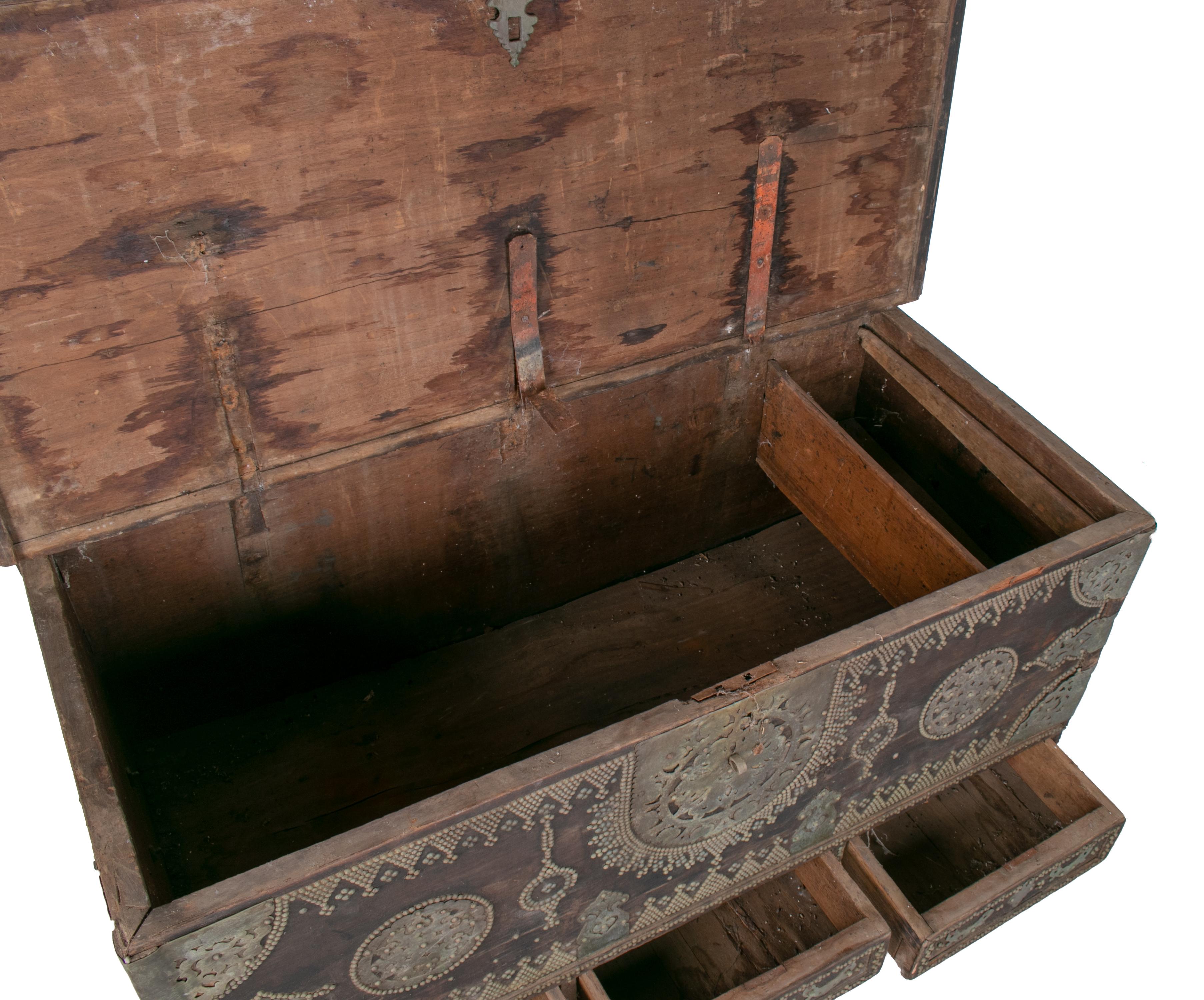 19th Century Turkish Wooden Trunk with Bronze Decorations and Fittings 2