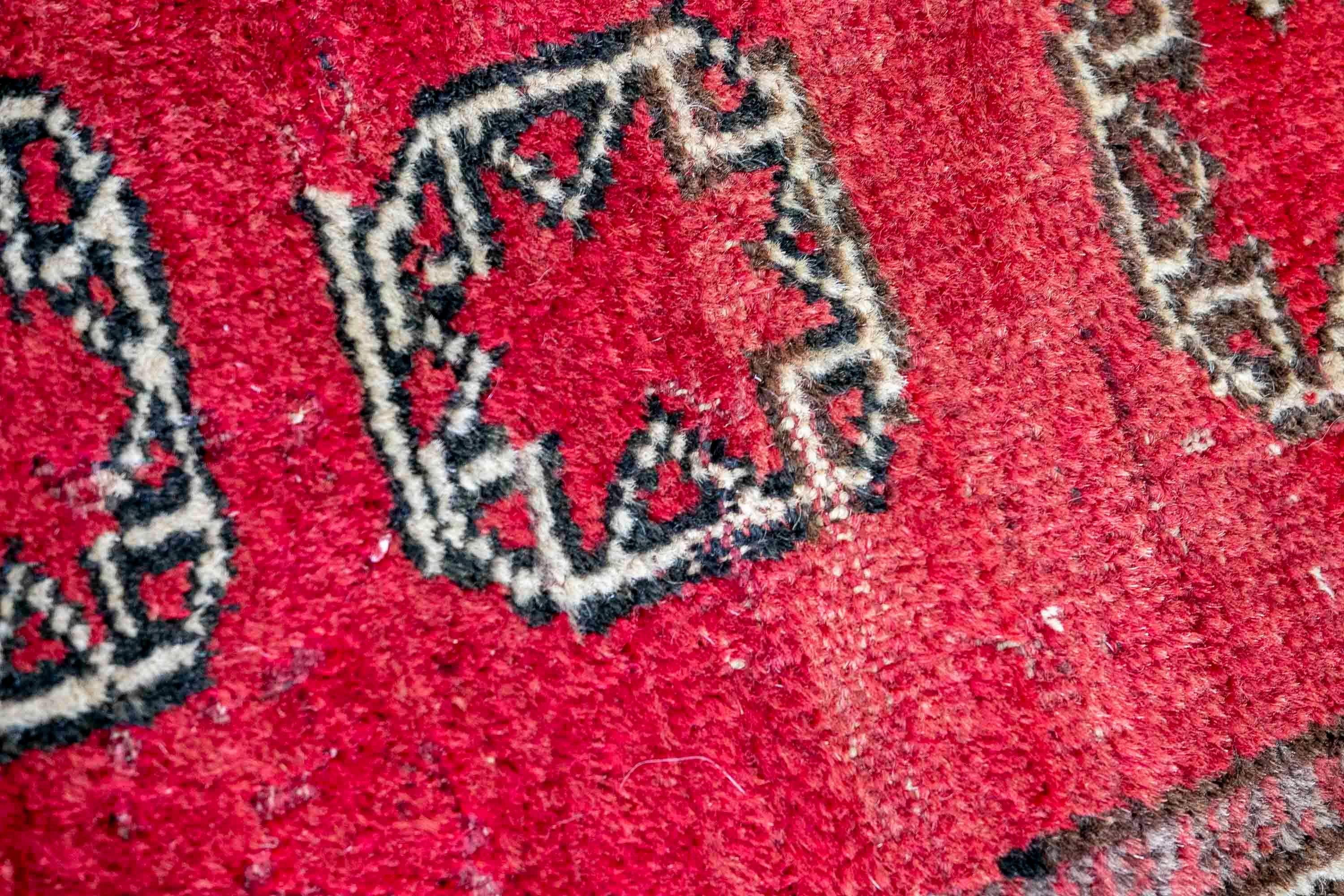 19th Century Turkish Woollen Carpet in Red Tones  For Sale 9
