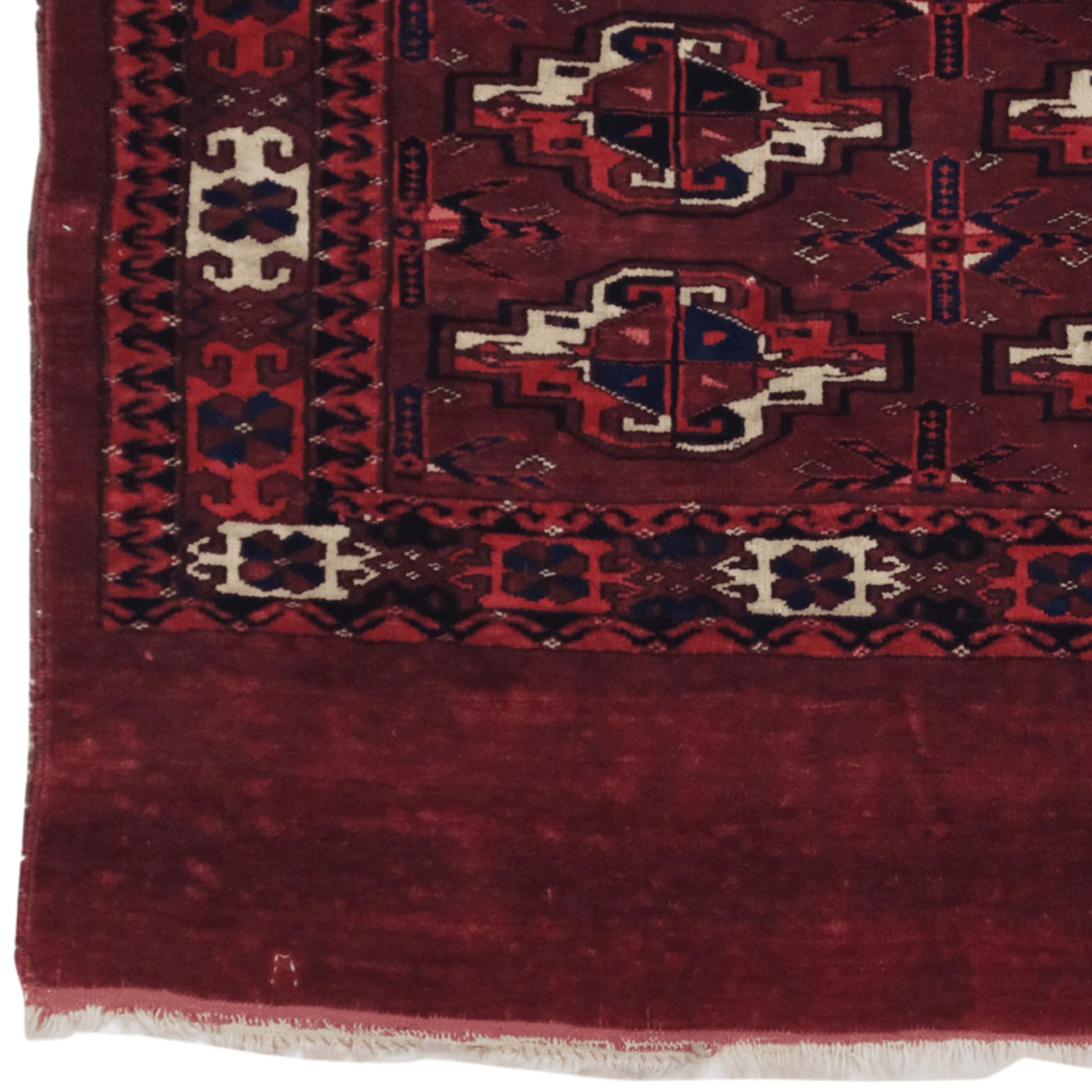 19th Century Antique Turkmen Karadashli Chuval
Size: 83 x 118 cm

This unique Turkmen Yomud Chuval carpet we offer is a genuine antique from the 19th century. It is a magnificent example of the rich textile culture of Central Asia.

This carpet