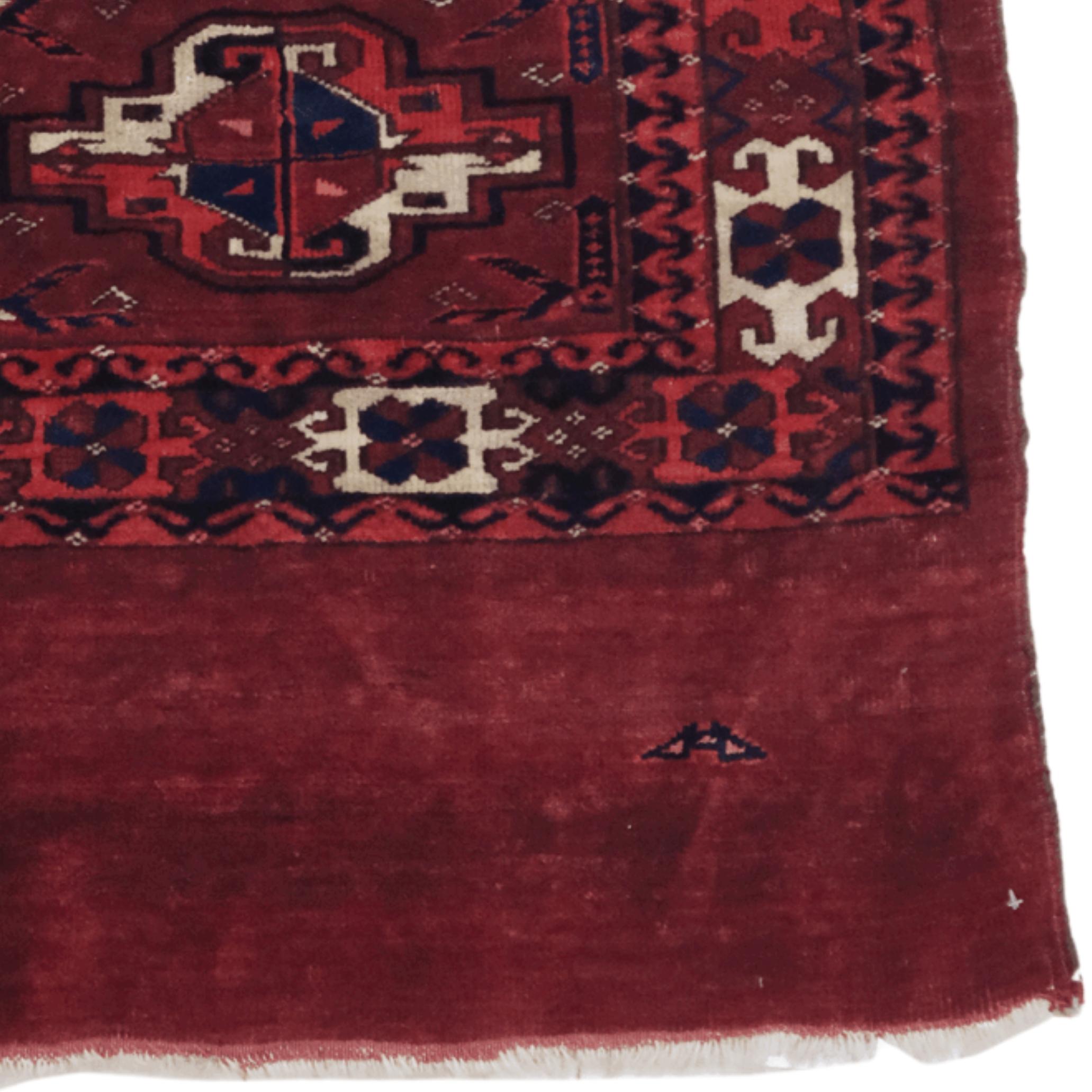 19th Century Turkmen Karadashli Chuval In Good Condition For Sale In Sultanahmet, 34