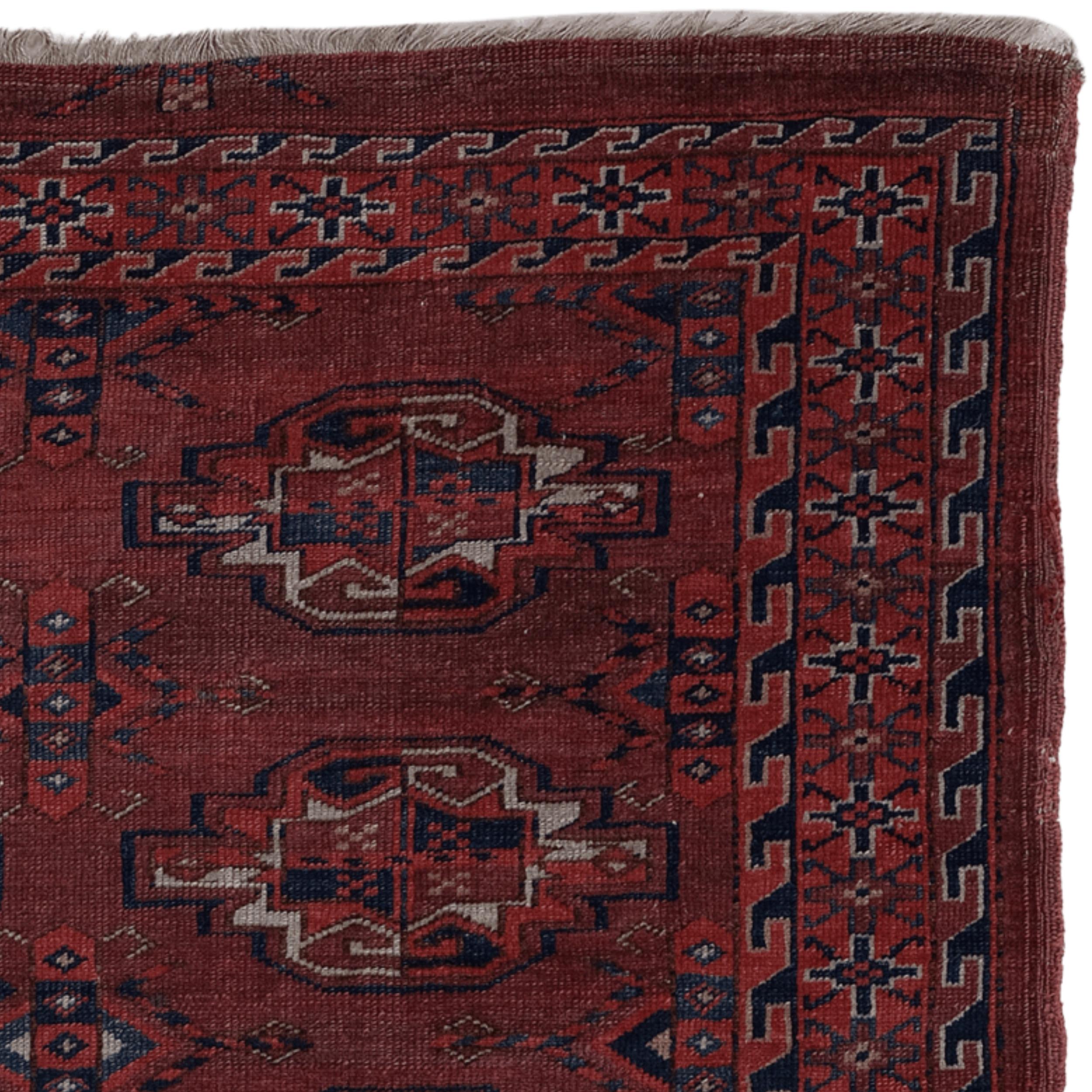 Noué à la main Yomud Chuval turkmène du 19e siècle en vente