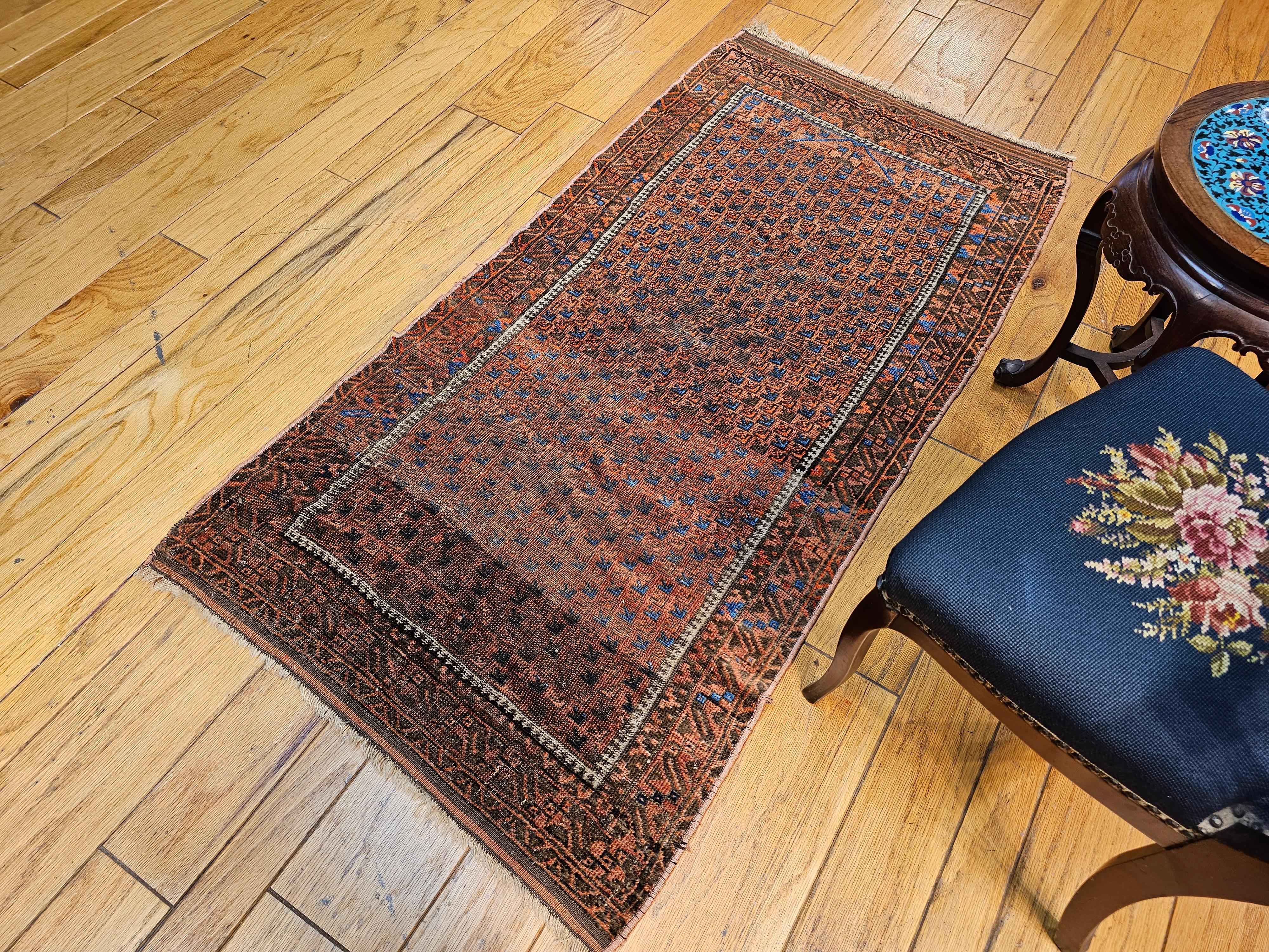19th Century Turkmen Yomut Area Rug in Prayer Pattern in Dark Red, French Blue For Sale 7