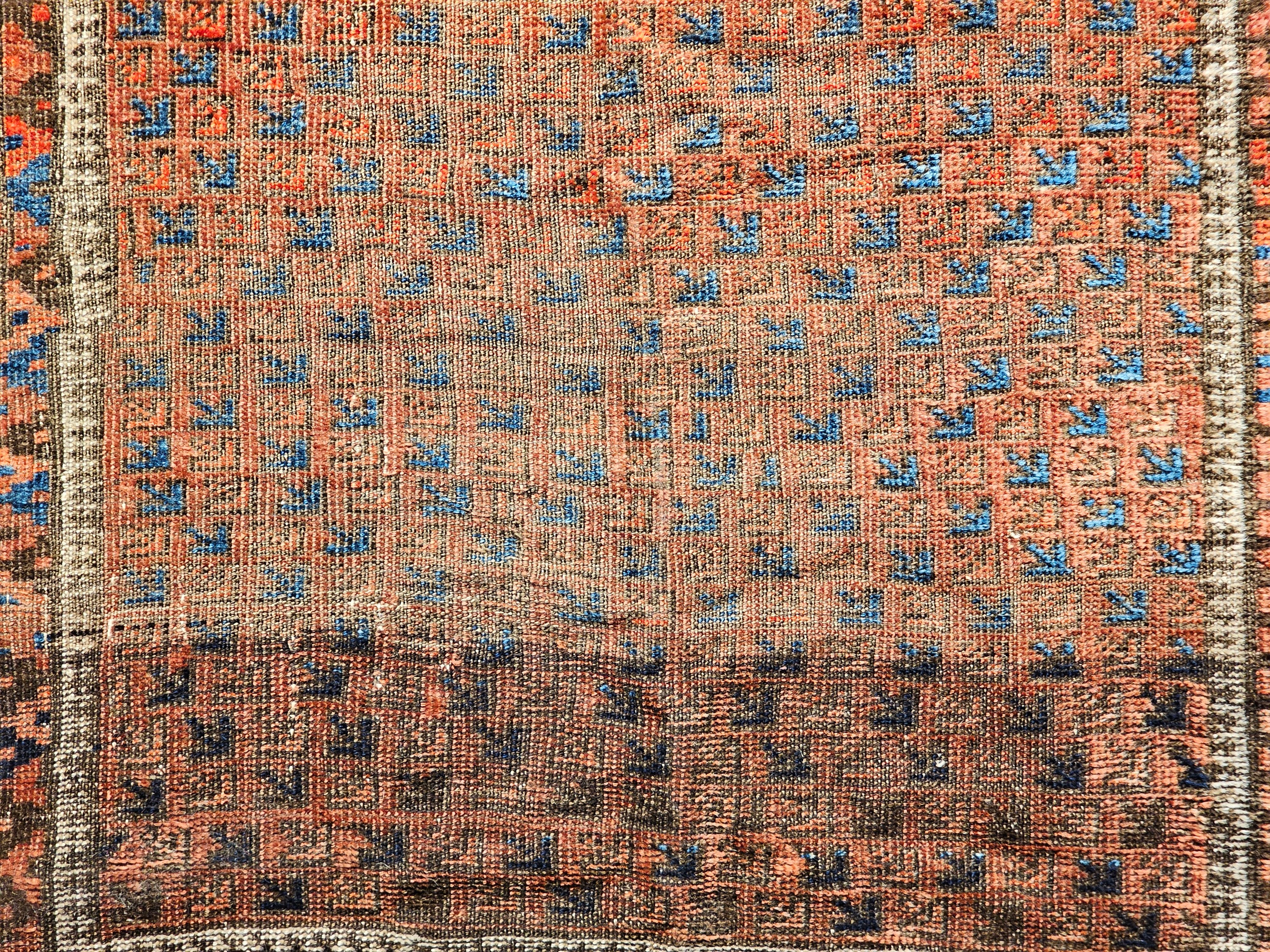 Yomut turkmeno del XIX secolo  Tappeto con motivo Allover in Terracotta, Marrone, Blu in vendita 7