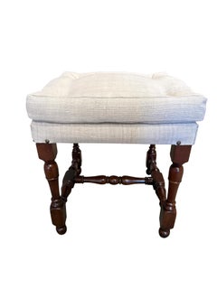 Paire de tabourets à pieds tournés et à touffes, Italie, 19e siècle