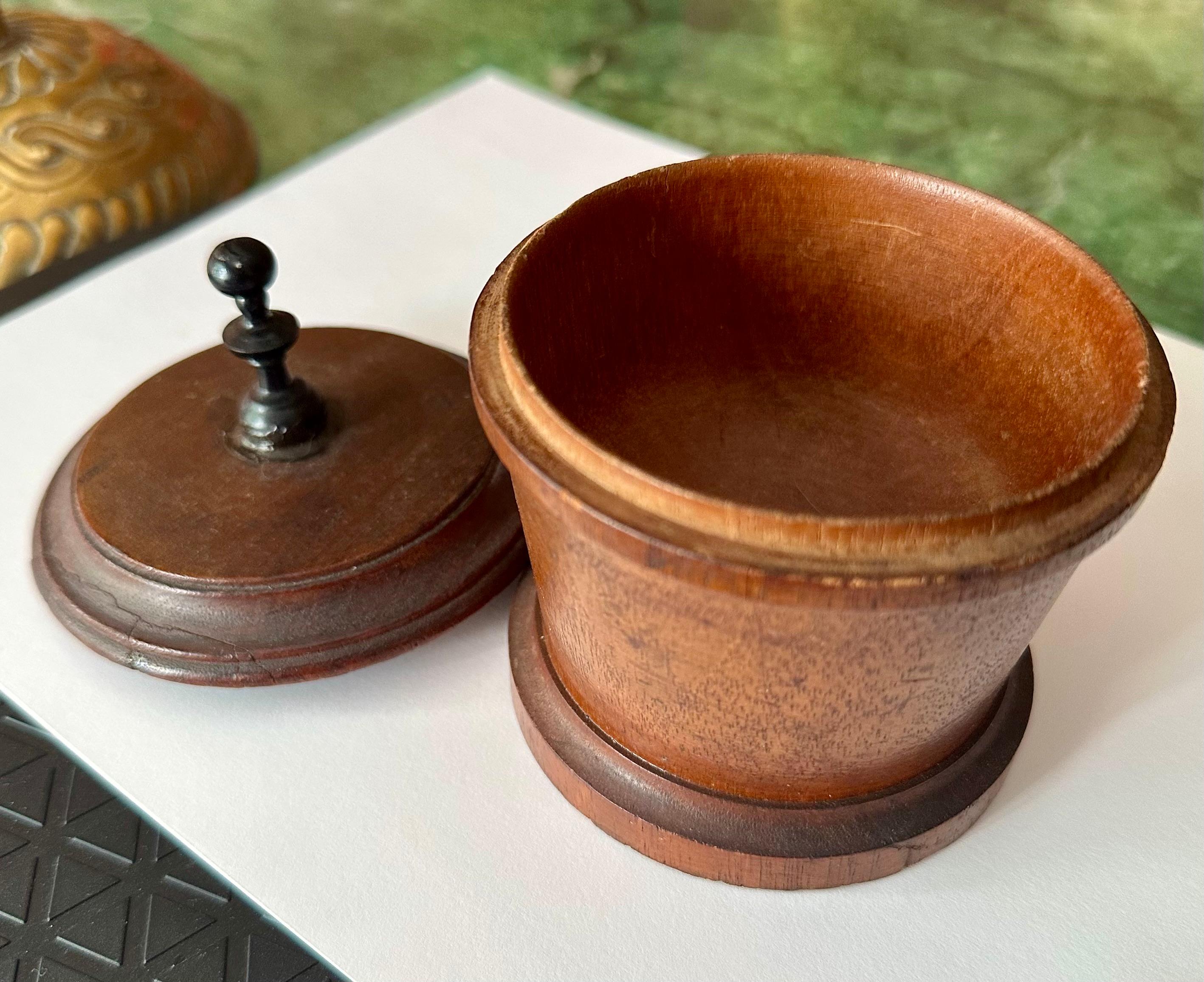 Elm 19th Century Turned Wood Tobacco Jar. For Sale
