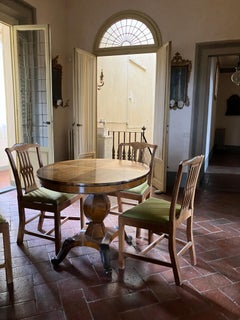 19th Century Tuscan Burl Maple and Walnut Oval Center Table, Biedermeier Style