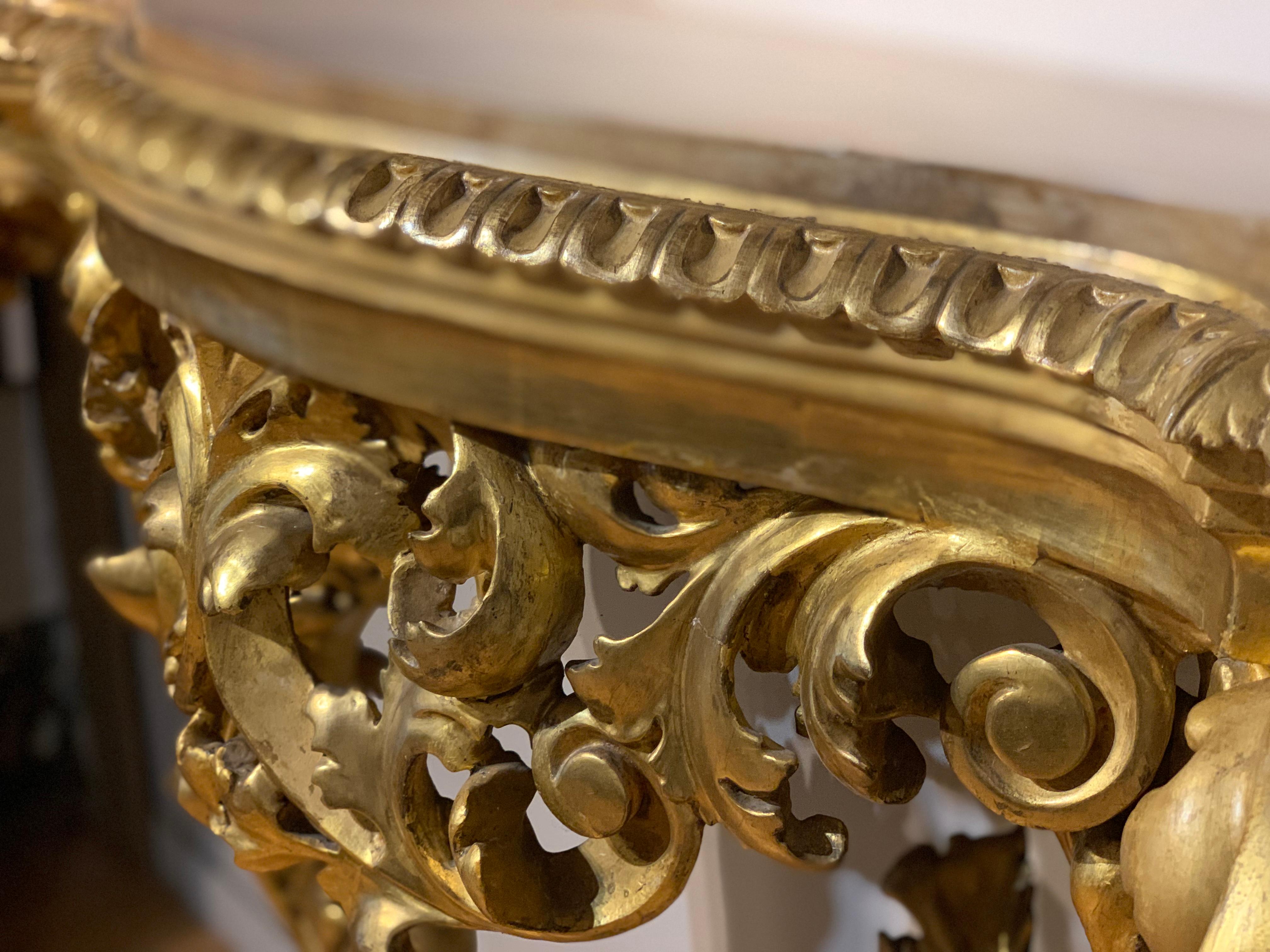 italien Table console toscanne dorée du XIXe siècle en vente