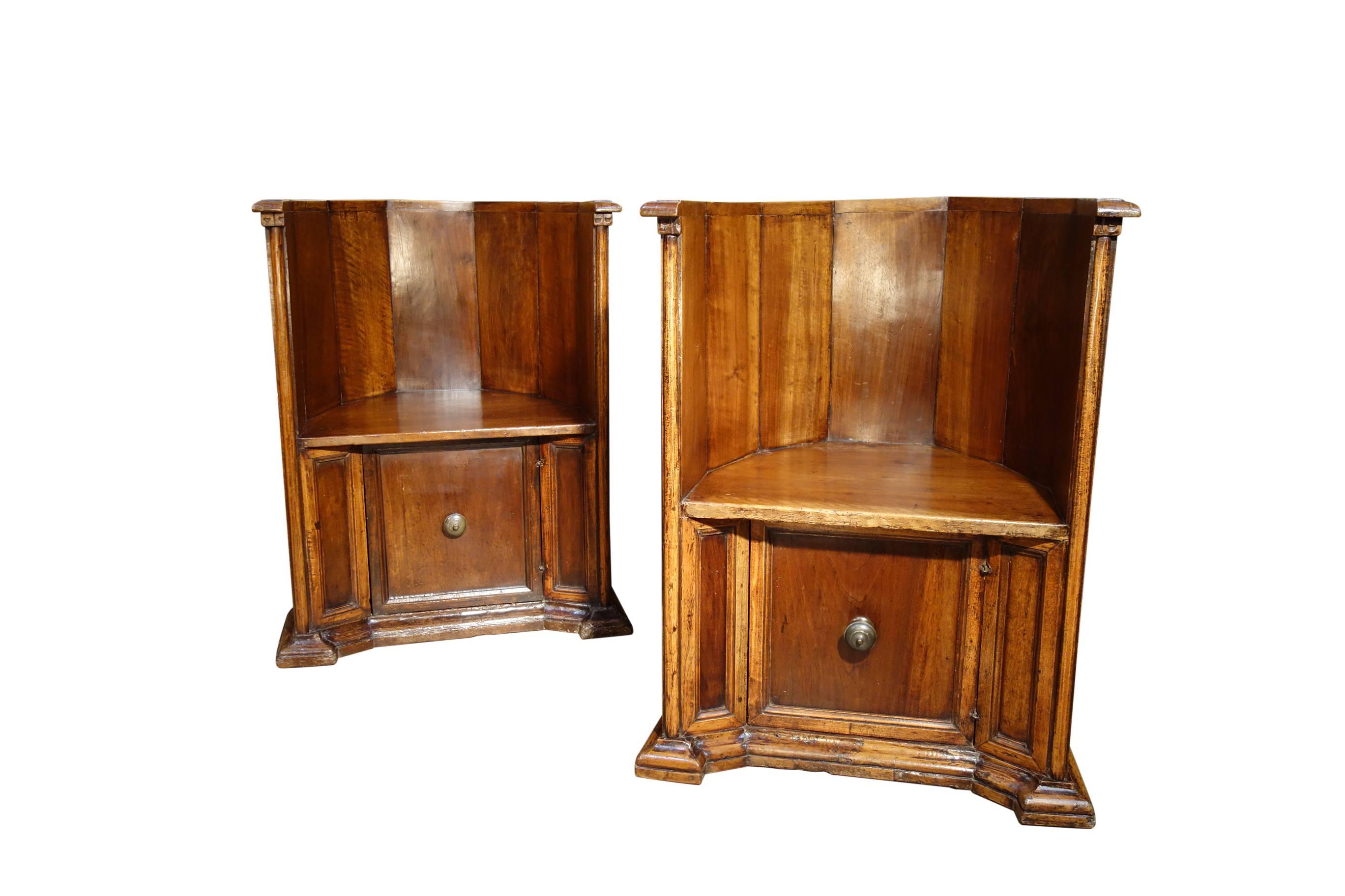 Hand-Carved 19th Century Tuscan Renaissance Pozzetto Pair of Walnut Barrel Chairs Circa 1840