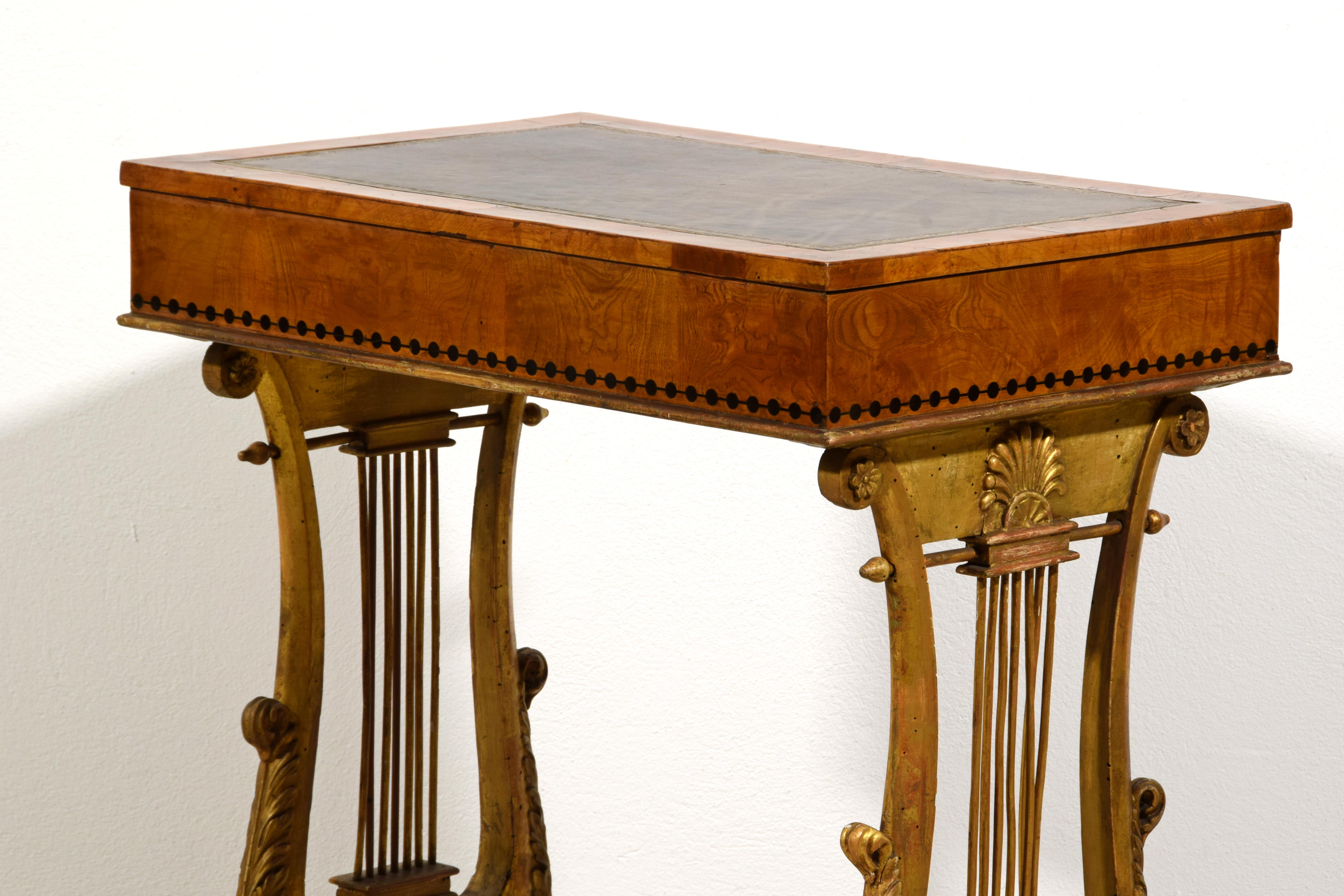 Table basse toscane Charles X du 19ème siècle en vente 7