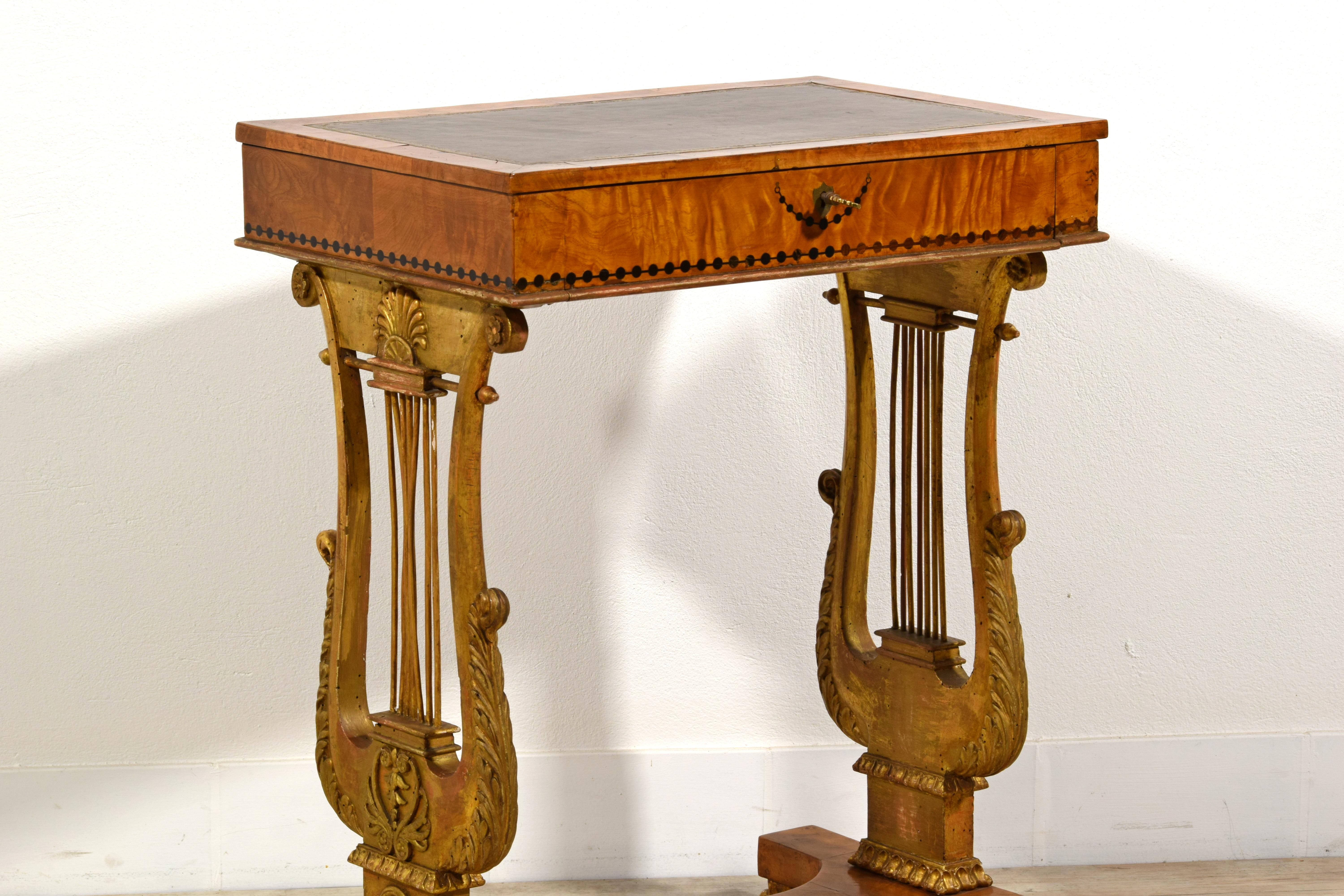 Table basse toscane Charles X du 19ème siècle en vente 1