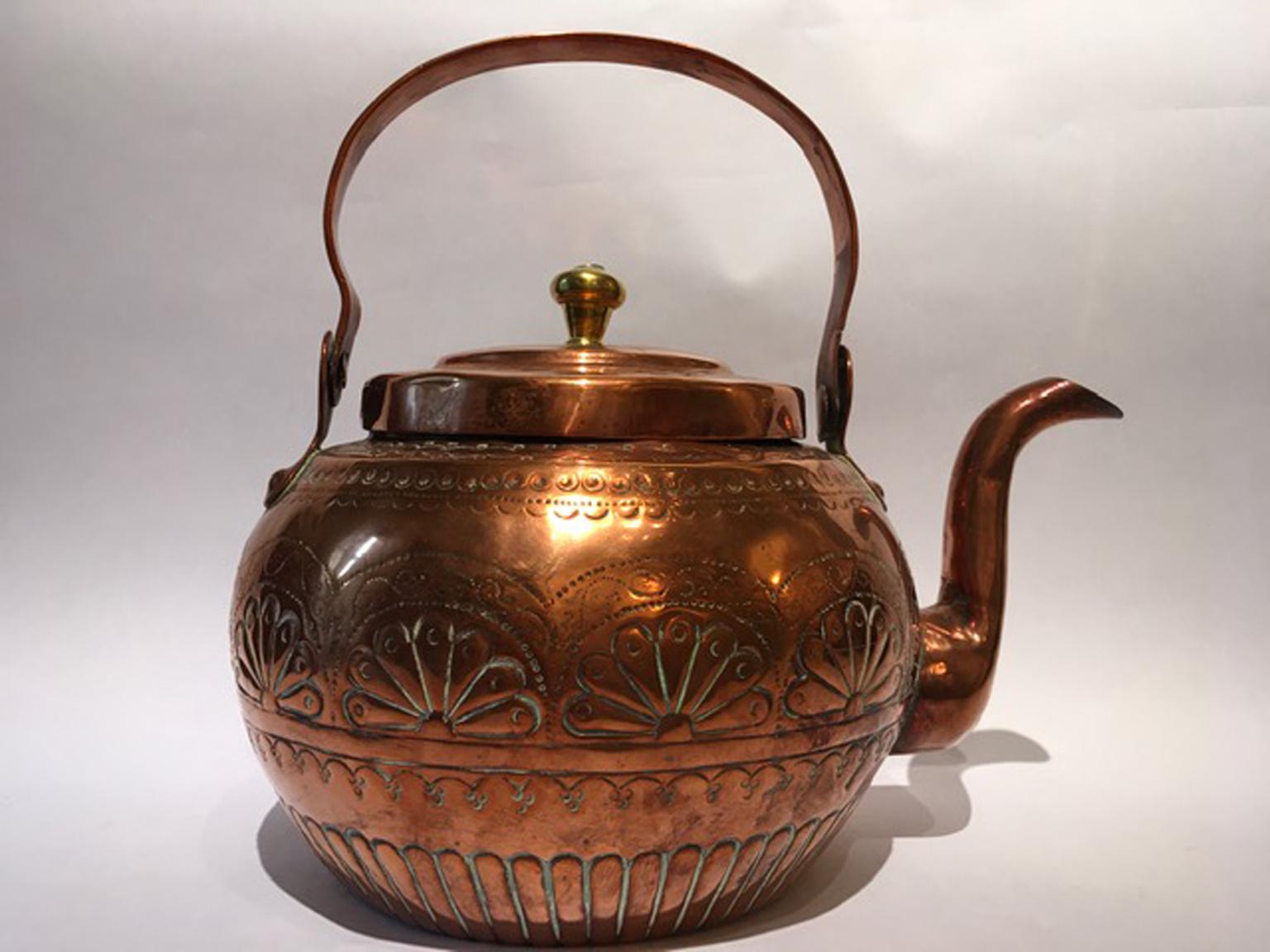 Rustique Italie 19ème siècle Toscane Cuisine Bouilloire en cuivre Pot à eau en vente
