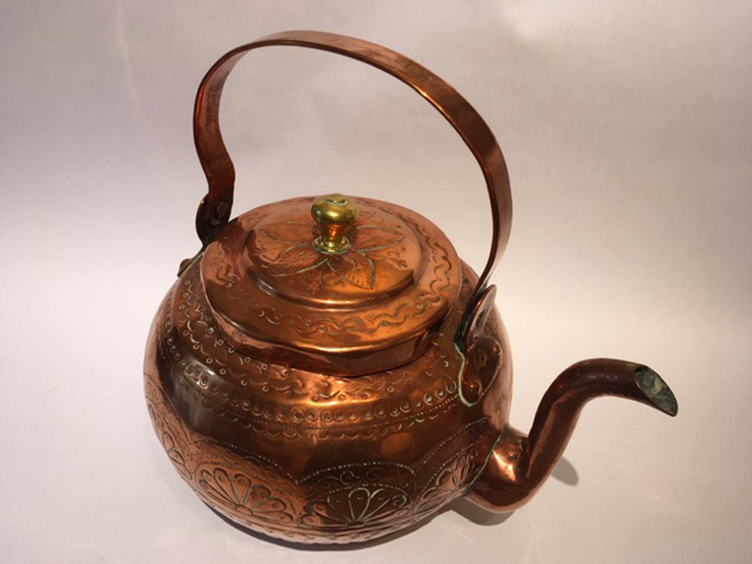 Laiton Italie 19ème siècle Toscane Cuisine Bouilloire en cuivre Pot à eau en vente