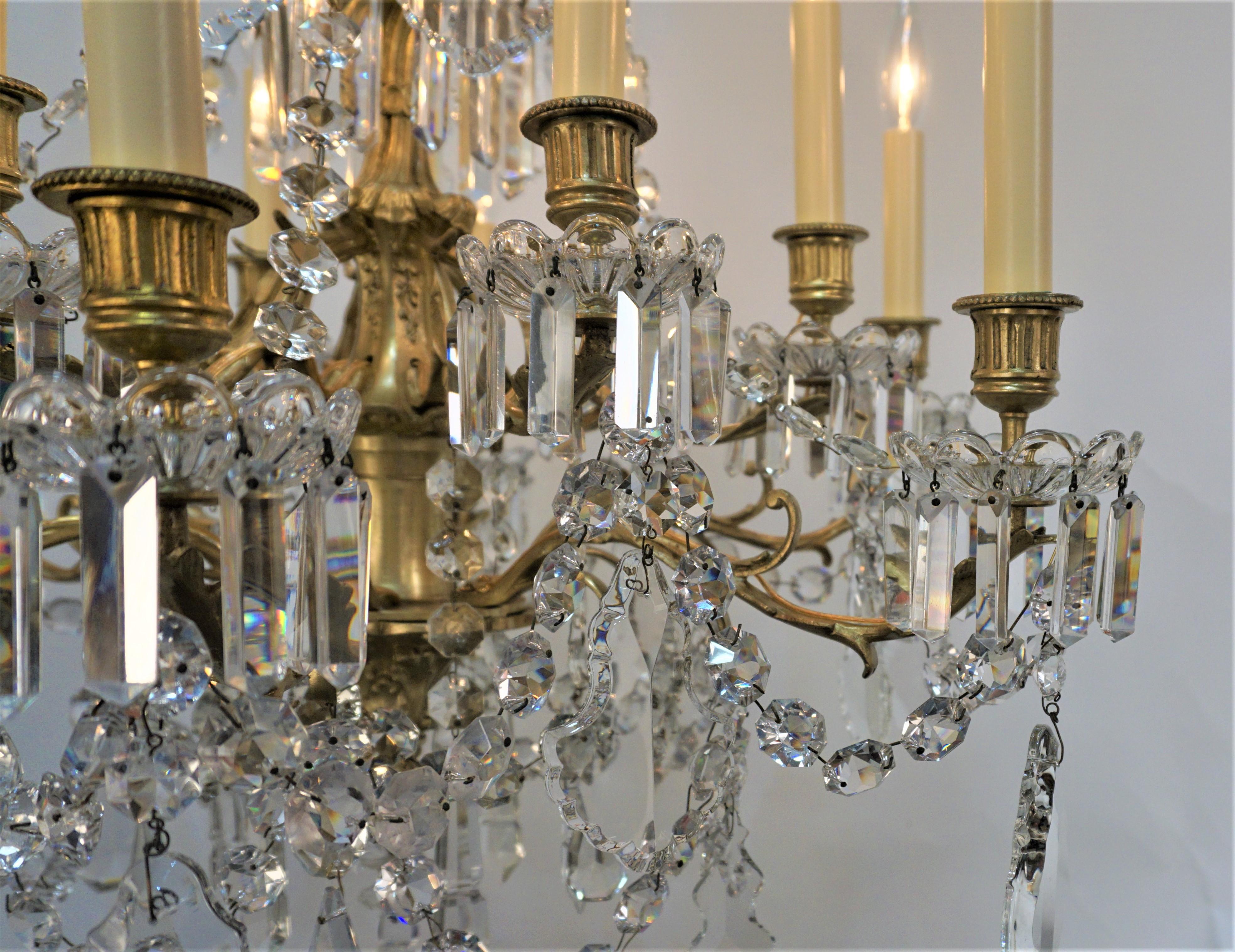 XIXe siècle Lustre à douze lumières en cristal de Baccarat du 19e siècle en vente