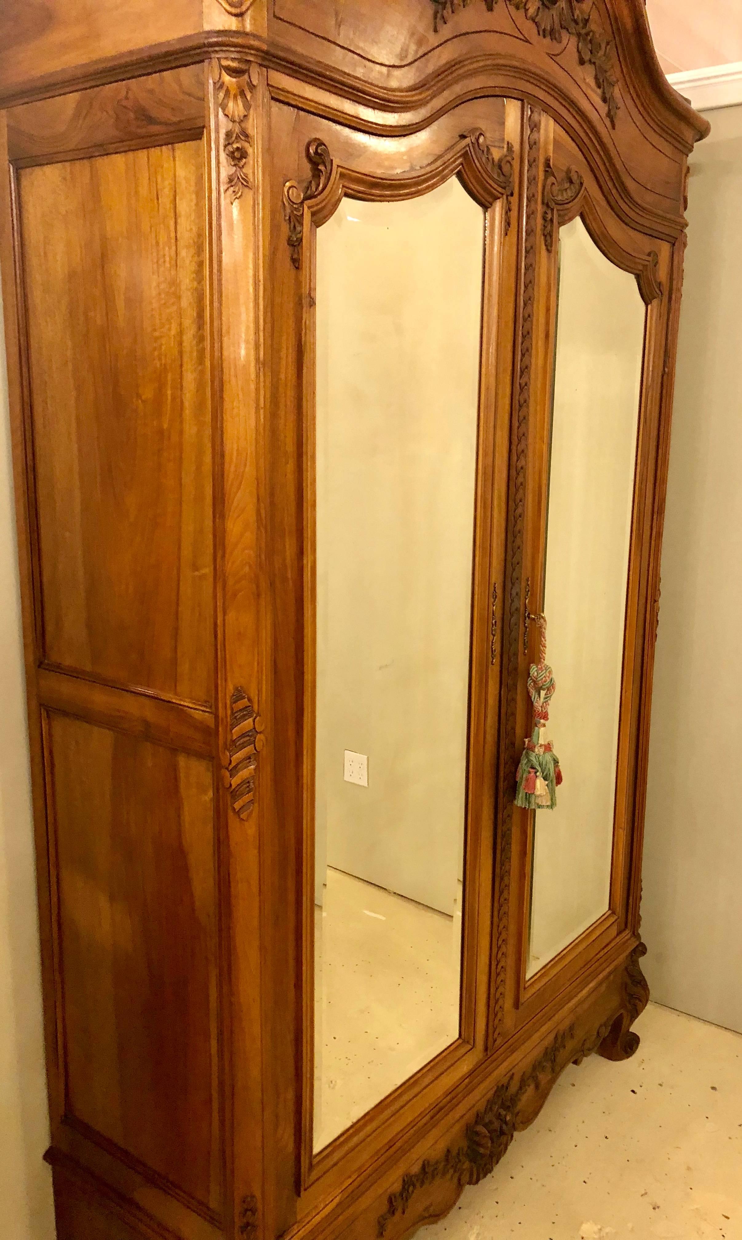 19th Century Two-Door Bevelled Mirror Front Armoire / Wardrobe Louis XV Style 7