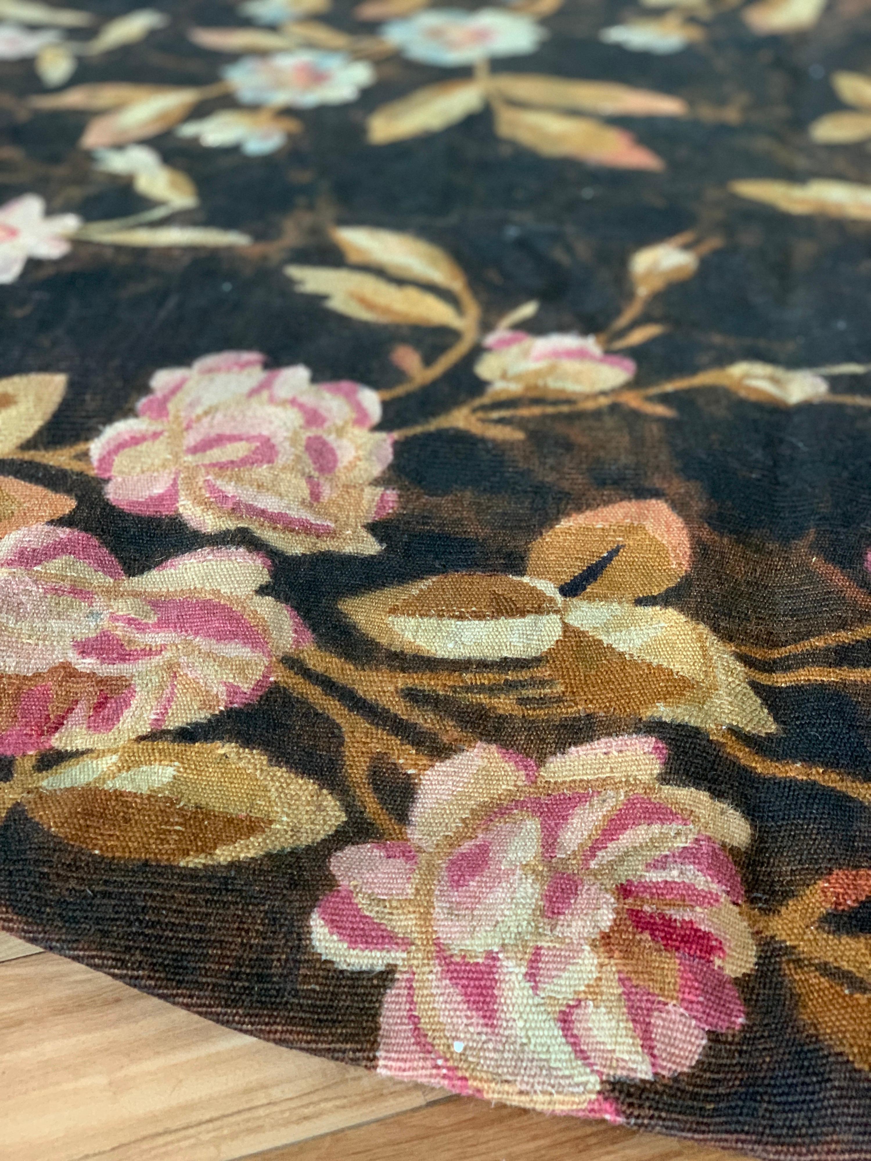 Hand-Knotted 19th Century Two French Round Wool Tapestries with Flowers on Dark Ground For Sale