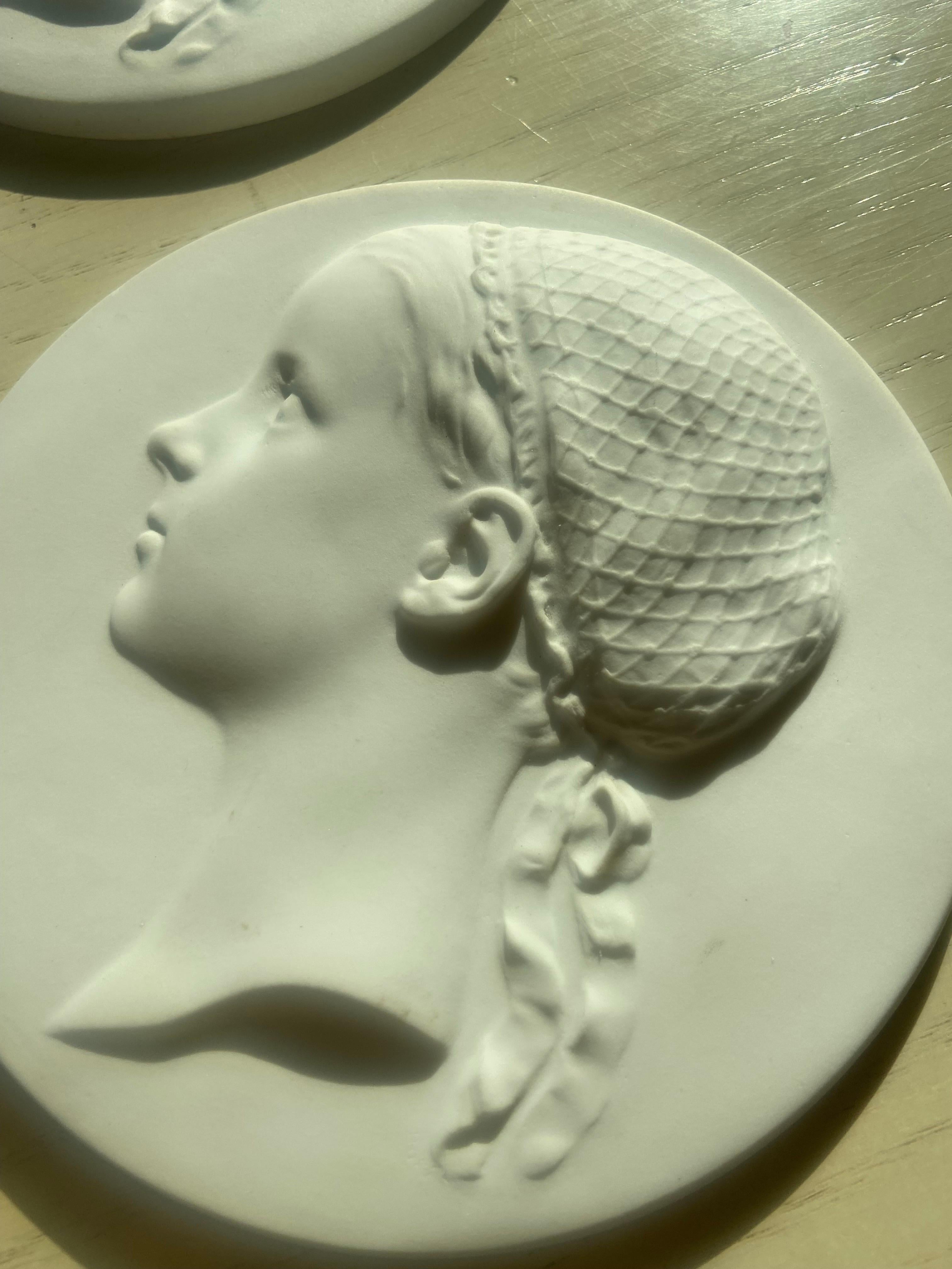 19th Century Two French Sevres Discs in Biscuit with Profile of a Young Lady In Good Condition For Sale In Sofia, BG