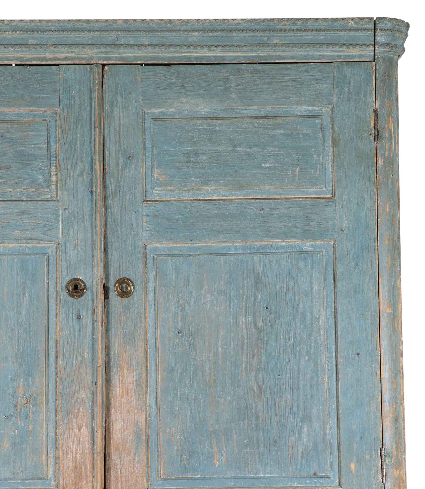 19th Century Two Part Cabinet in Original Paint, from Umea Vasterbotten, Sweden For Sale 6