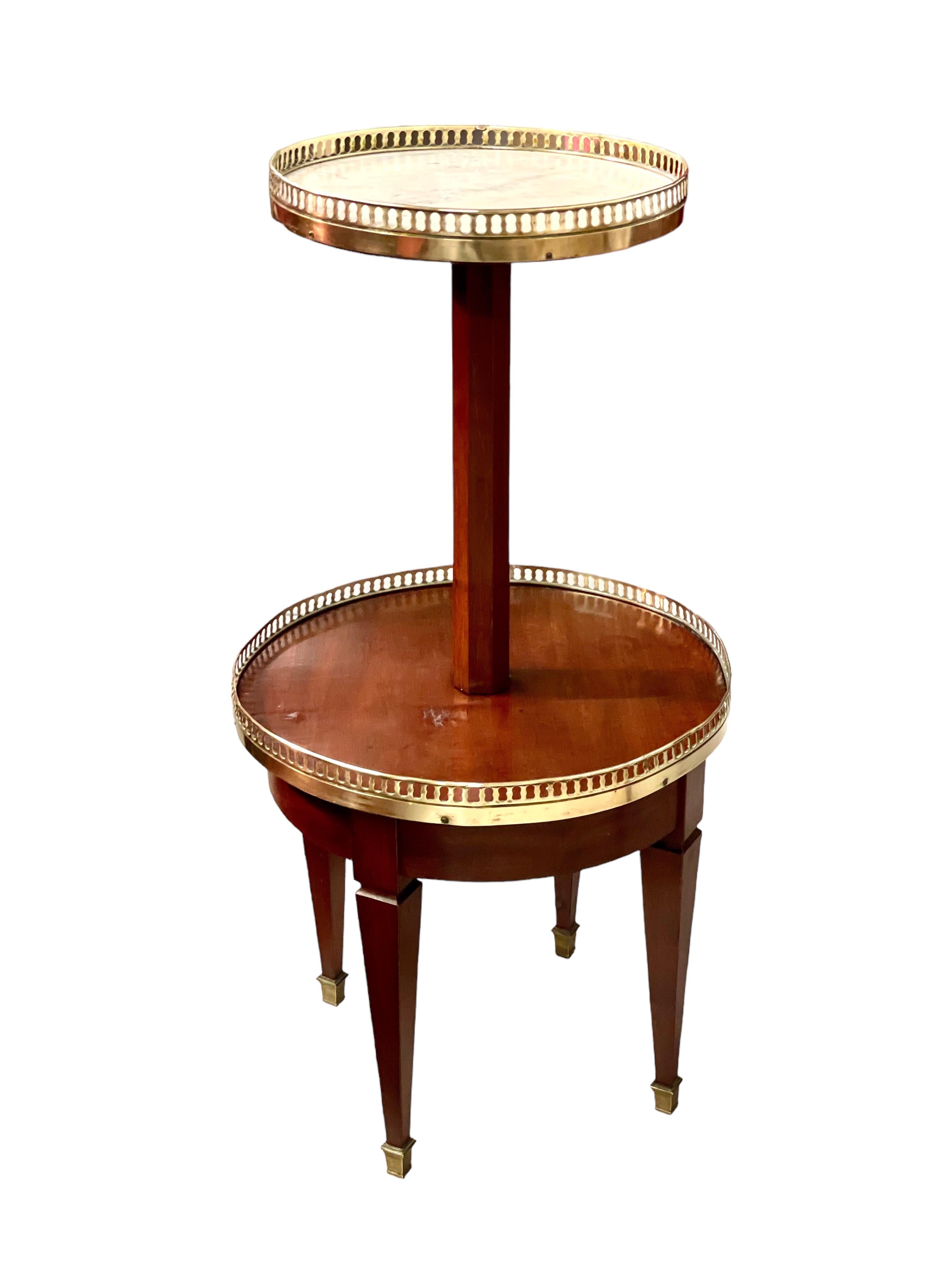 Zweistöckiger „Dumb Waiter“-Tisch aus dem 19. Jahrhundert  im Zustand „Gut“ im Angebot in LA CIOTAT, FR