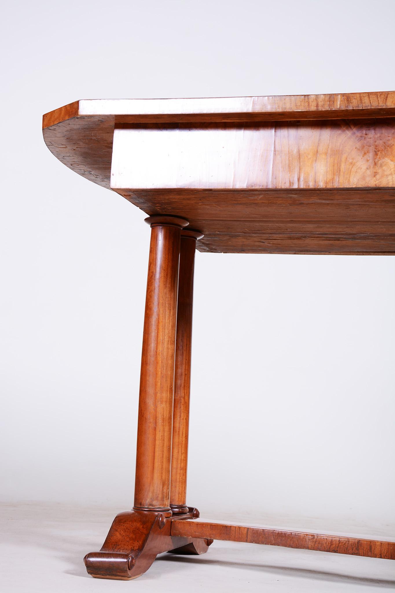 Scrivania Biedermeier austriaca in acero del XIX secolo, restaurata e unica, anni '30 del XIX secolo in vendita 7