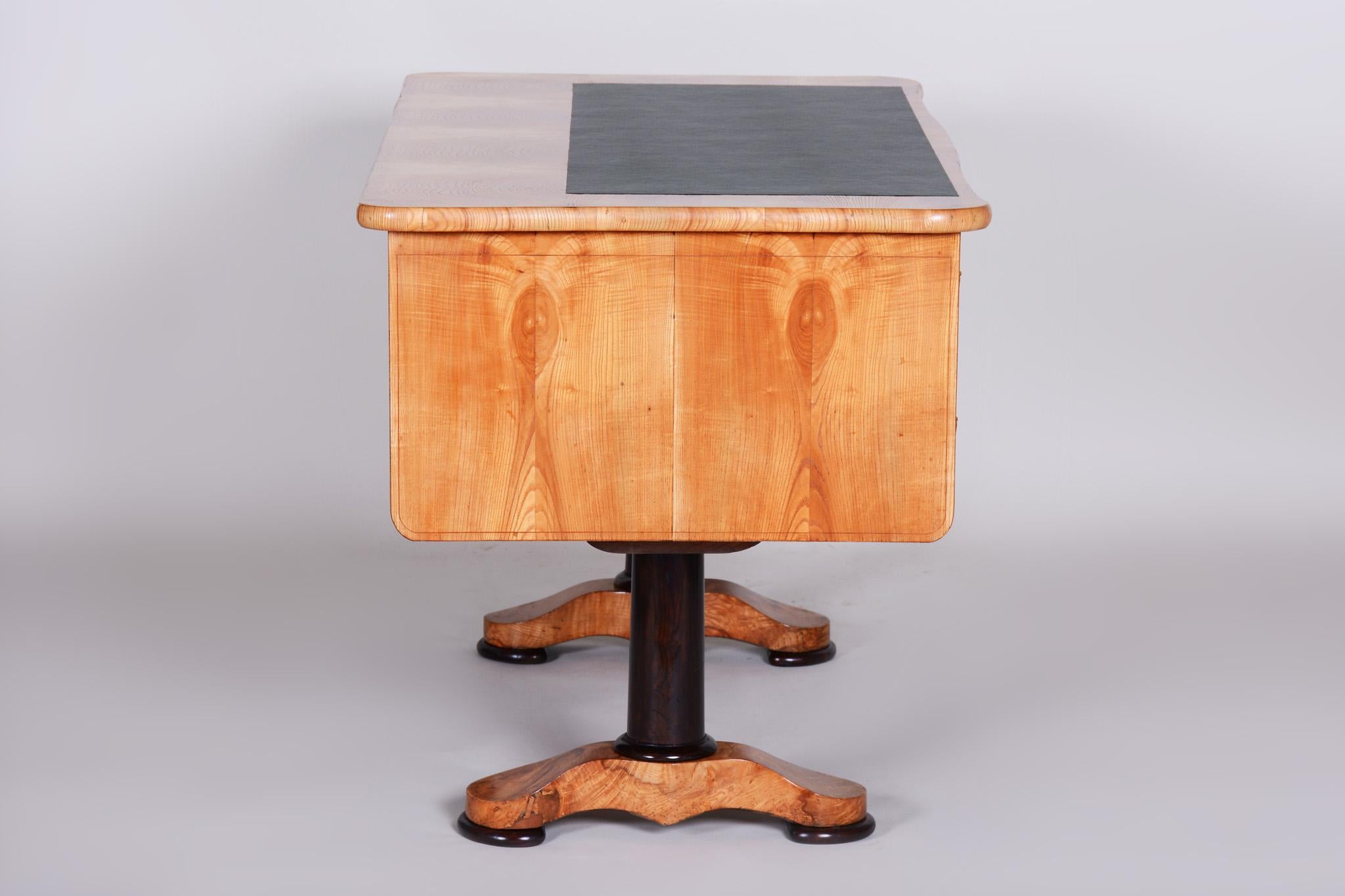 19th Century Unique Restored Czech Biedermeier Ash Writing Desk, 1830s In Good Condition For Sale In Horomerice, CZ