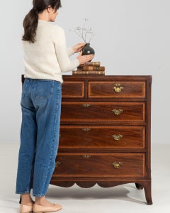 19th Century United Kingdom Rich Mahogany Mahogany Chest Of Drawers