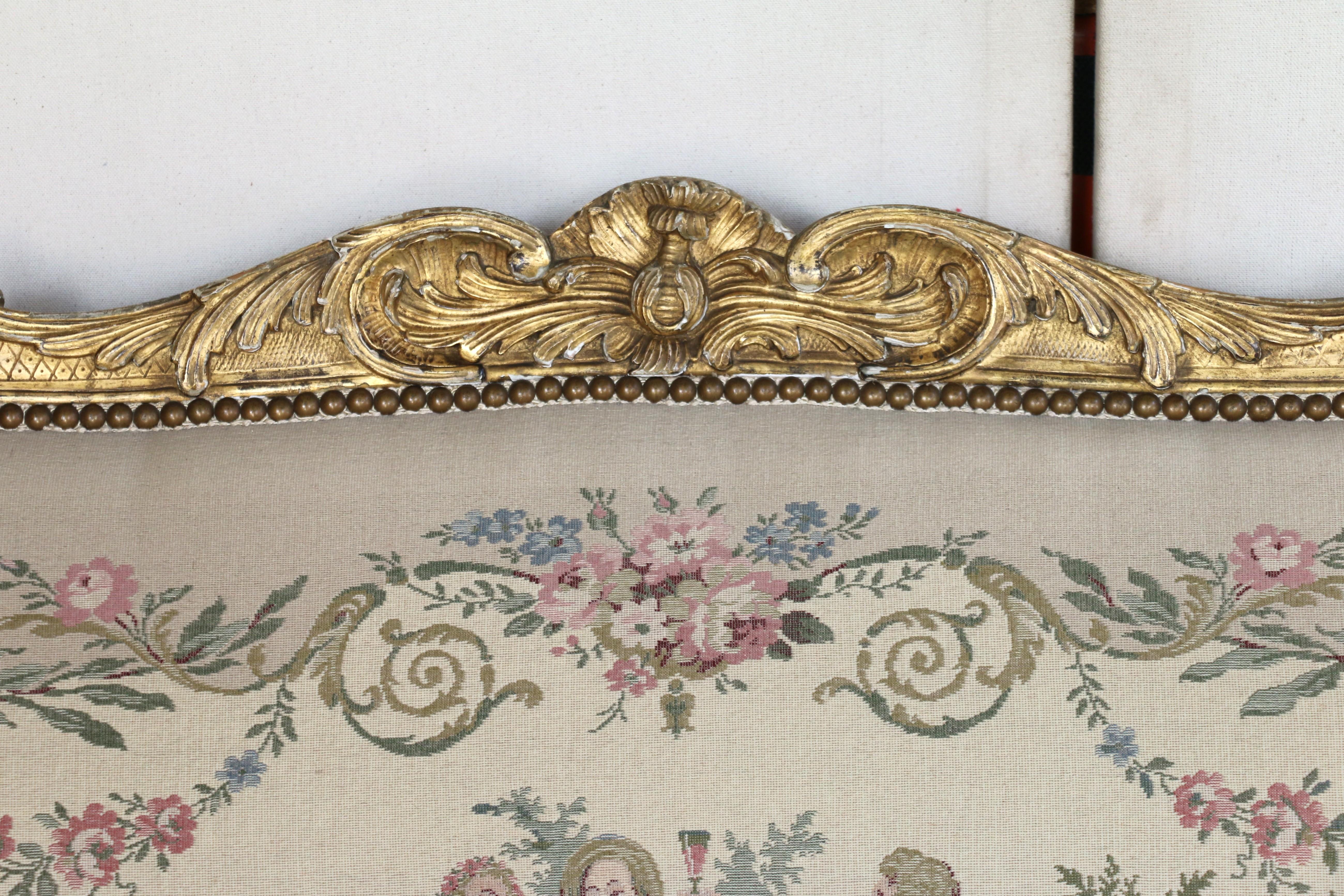 Canapé tapissé à motifs musicaux, France, 19e siècle en vente 4