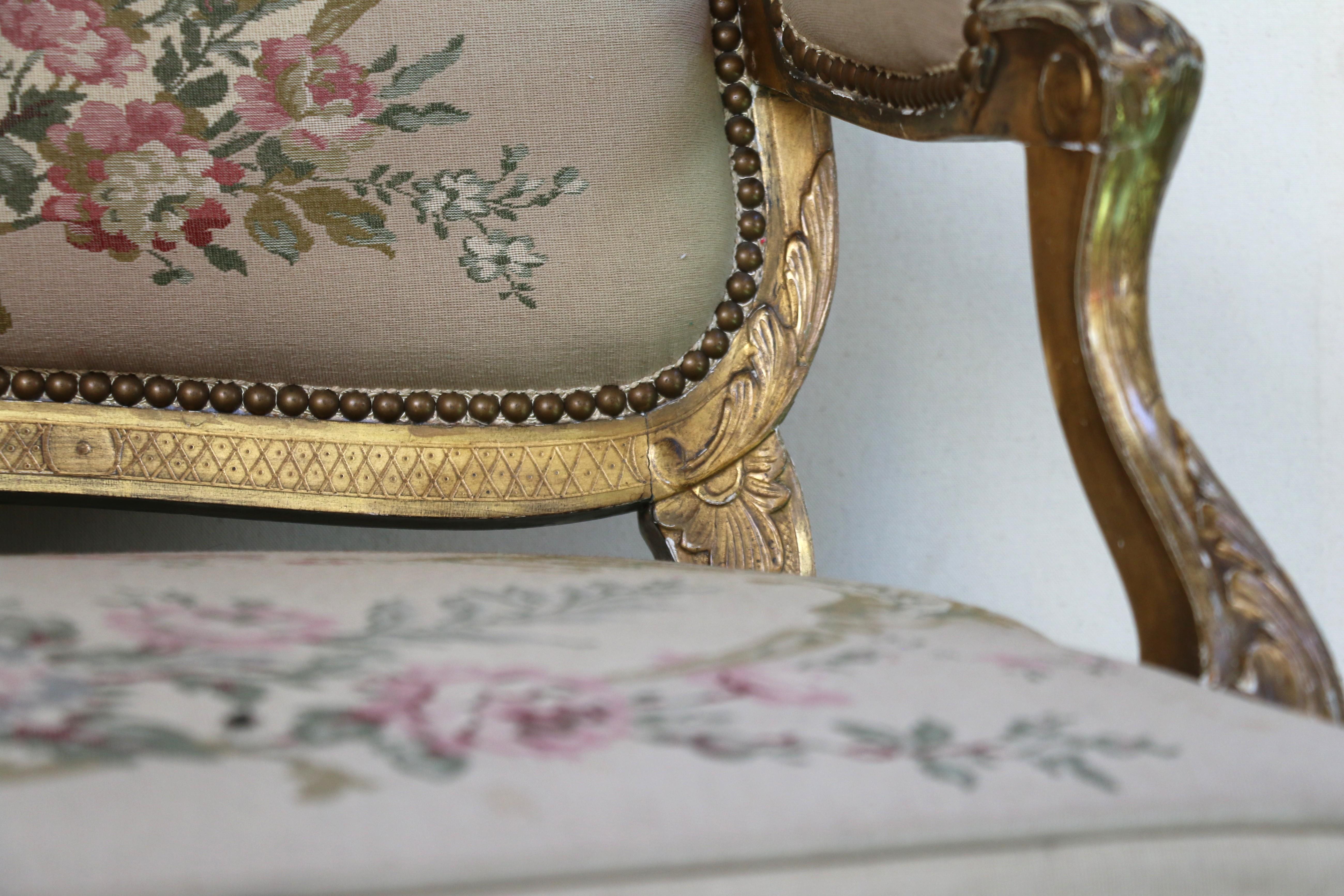 Canapé tapissé à motifs musicaux, France, 19e siècle en vente 10