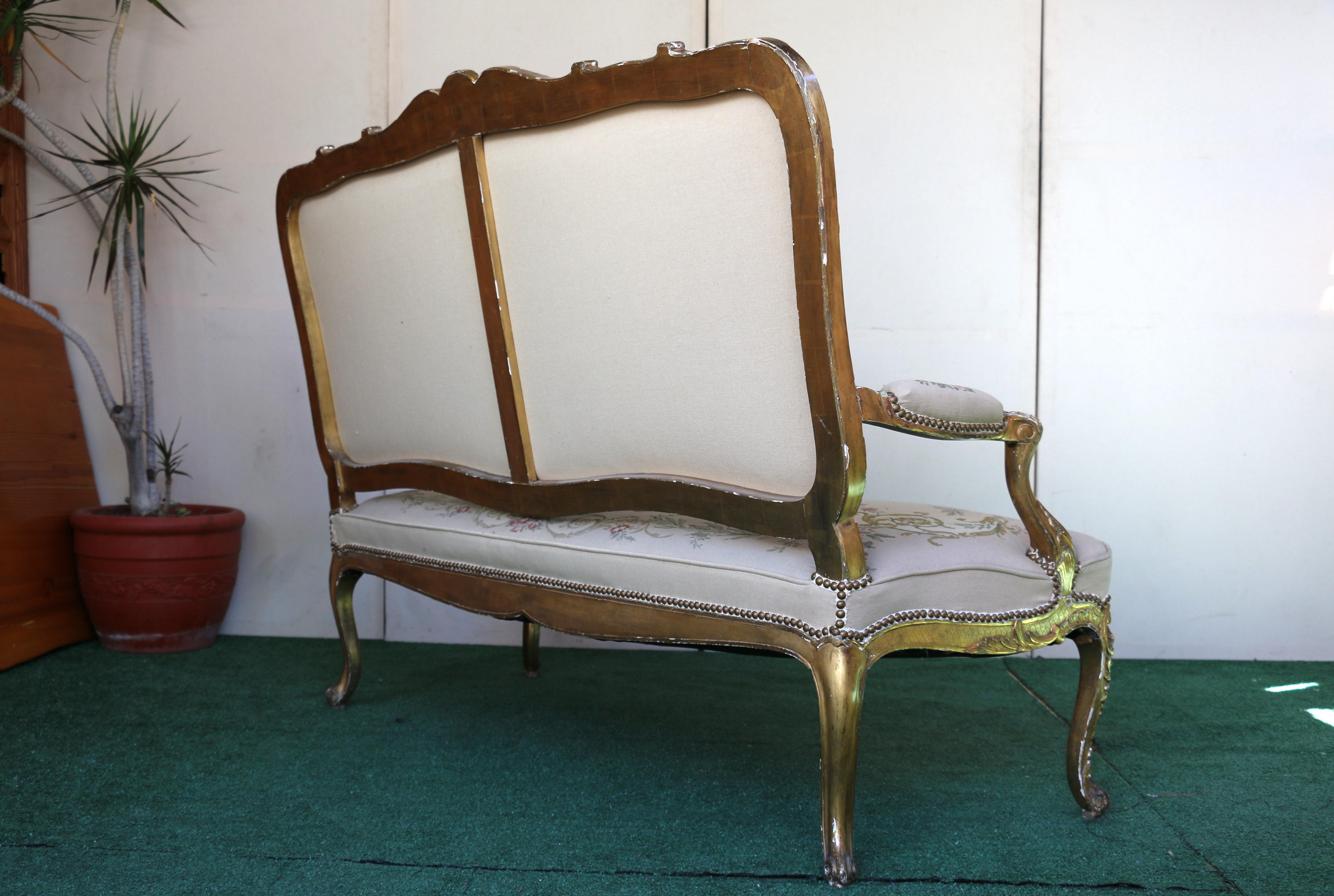 XIXe siècle Canapé tapissé à motifs musicaux, France, 19e siècle en vente
