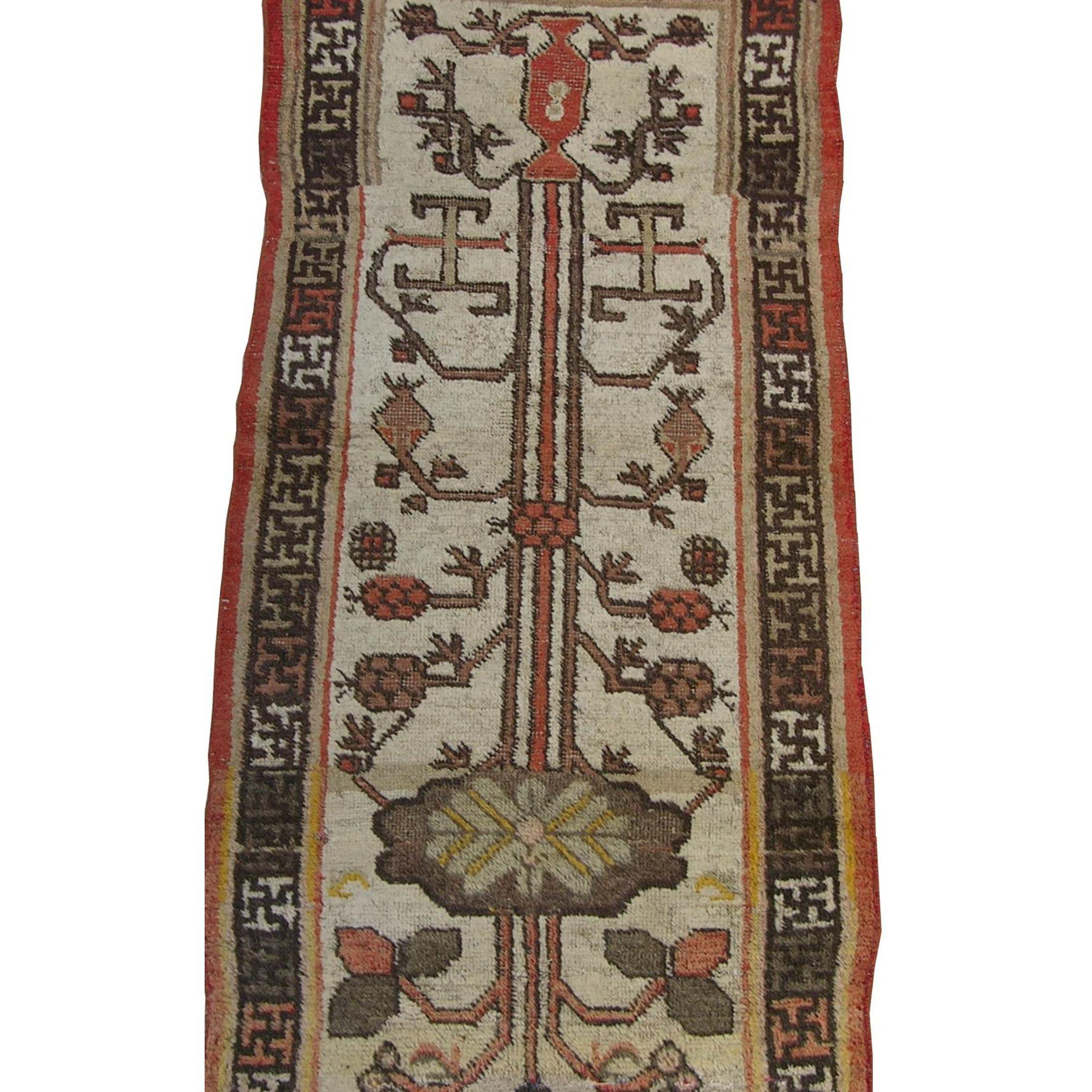 Tribal Tapis Samarkand ouzbek du 19ème siècle - 2'3'' X 5'9'' en vente