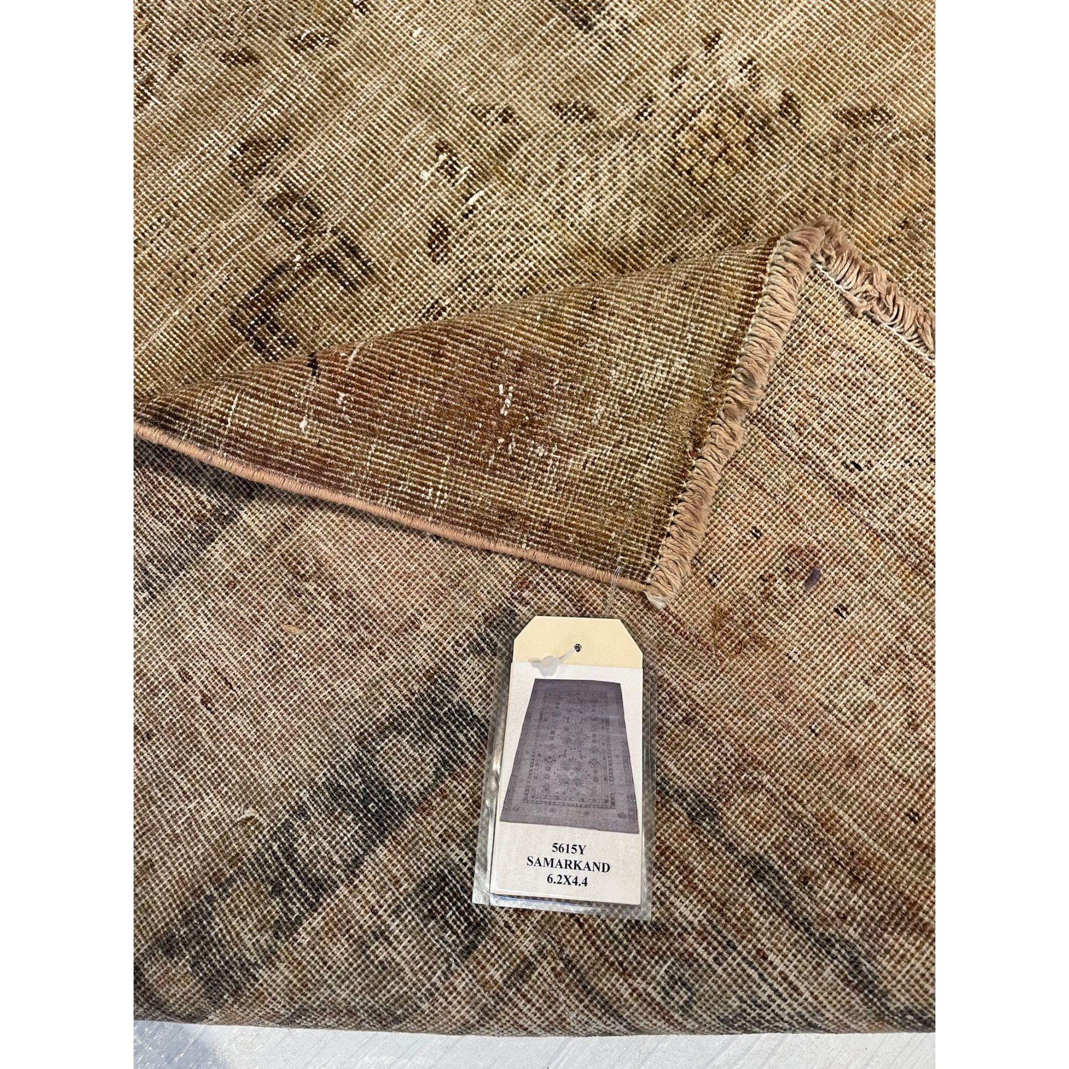 19th Century Uzbek Samarkand Rug In Good Condition For Sale In Los Angeles, US