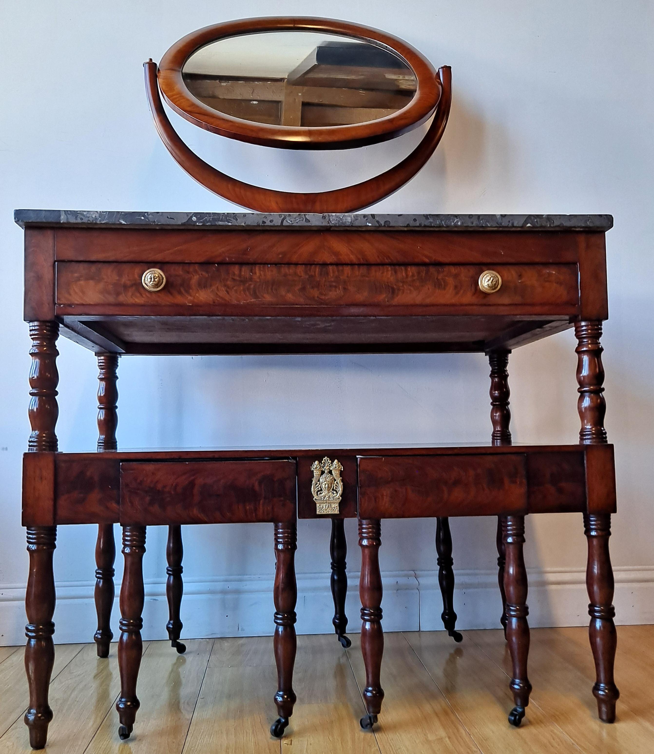 19th C. American Empire Mahogany Vanity Dressing Table w/Marble Top For Sale 2