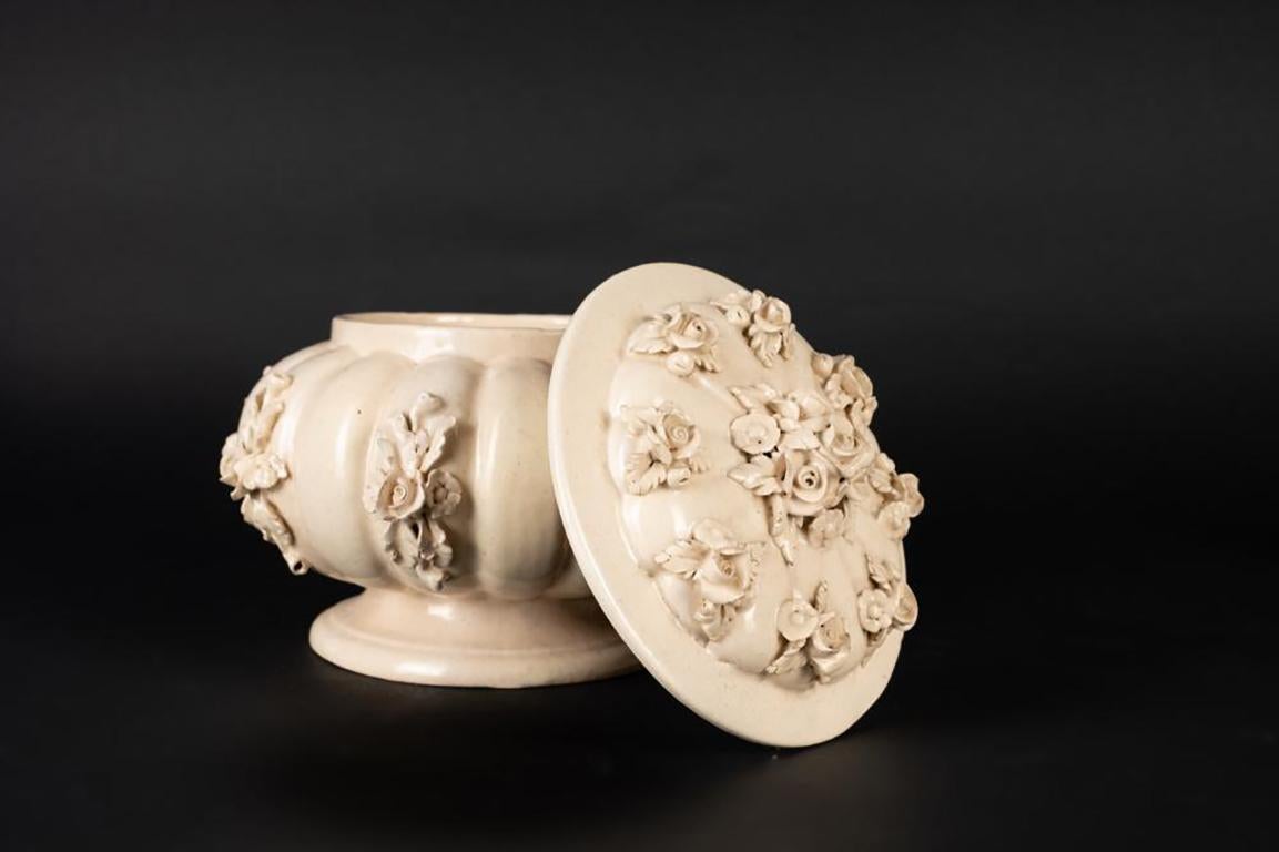 Italian 19th Century Venetian Creamware Covered Soup Bowl with Floral Motifs For Sale