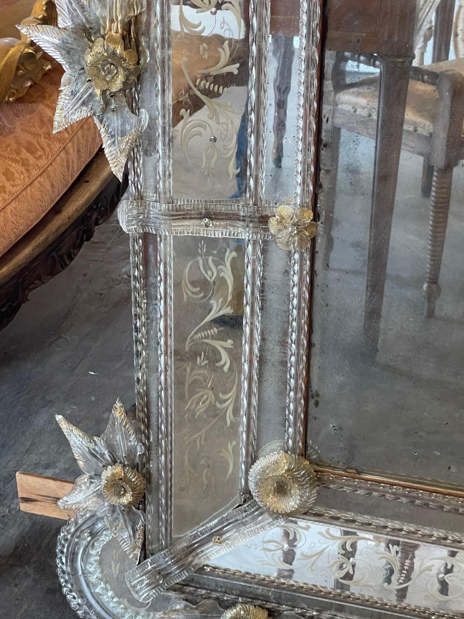 19th Century Venetian Etched Glass Mirror with Leaves and Flowers In Good Condition For Sale In Dallas, TX
