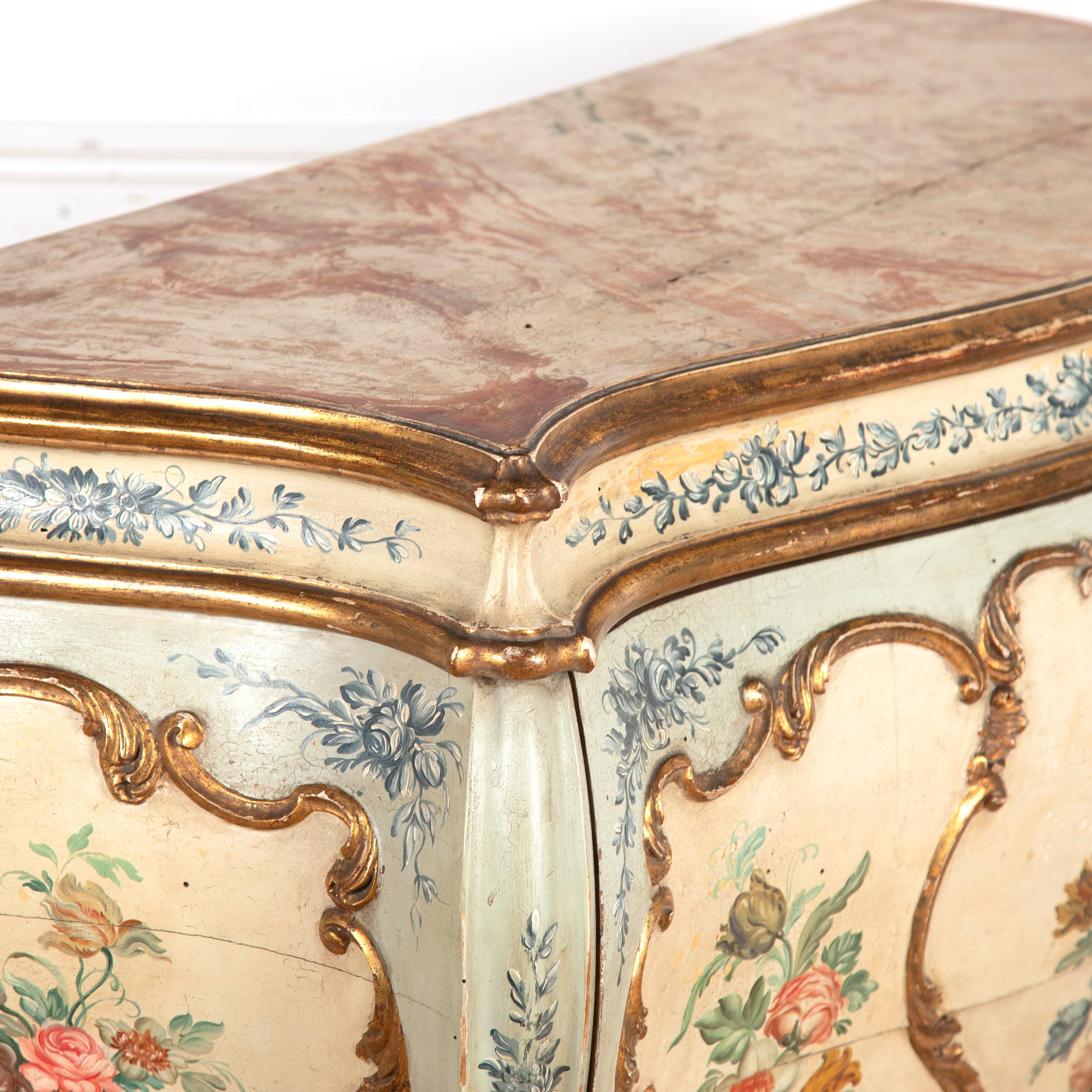 19th Century Venetian Hand Painted Commode For Sale 5