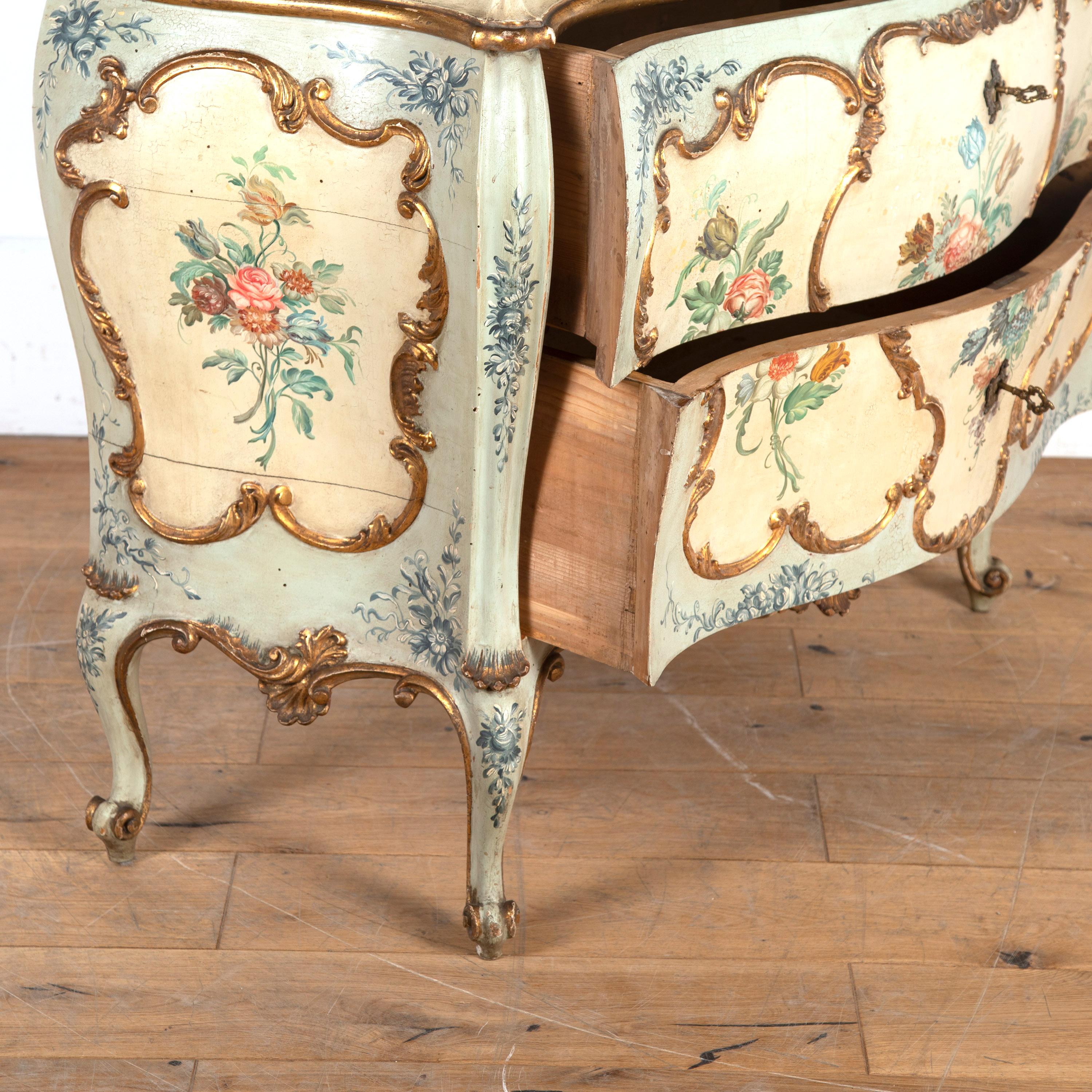 19th Century Venetian Hand Painted Commode For Sale 3