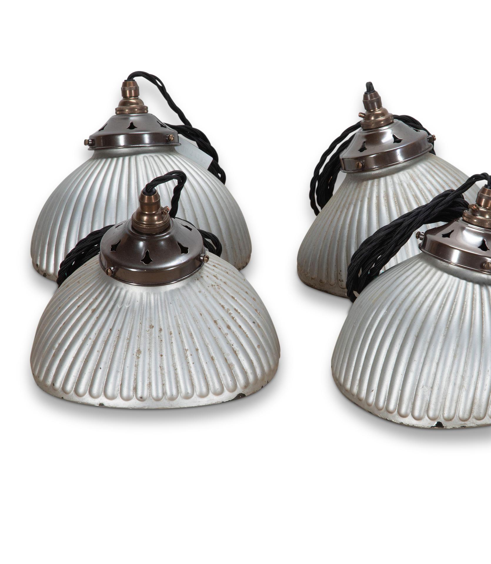 Italian 19th Century Venetian Mercury Lampshades For Sale