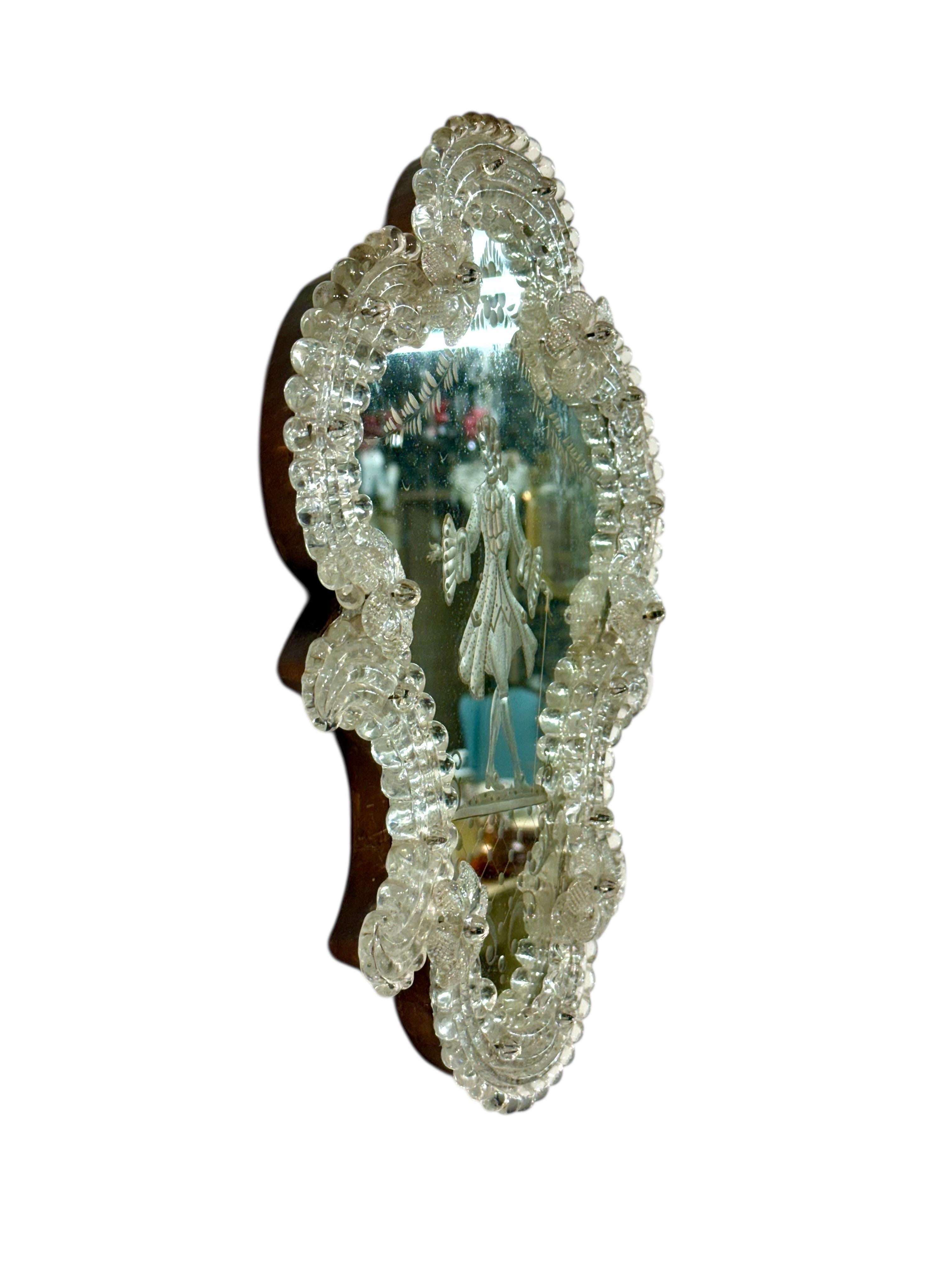 Buriné Miroir vénitien du XIXe siècle à décor gravé raffiné en vente