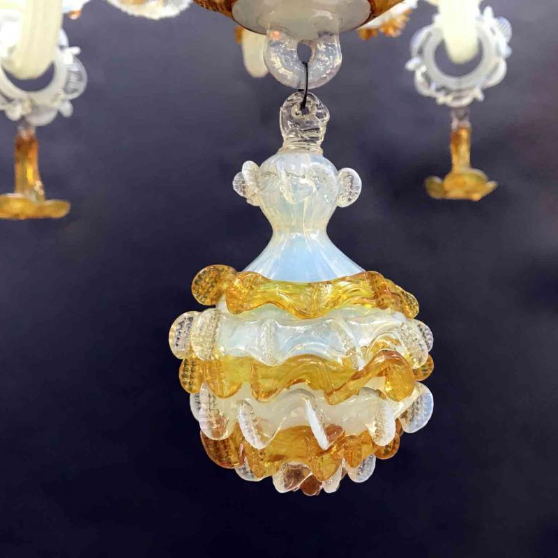 19th Century Venetian Murano Chandelier Opalescent Iridescent Glass  In Good Condition In Milan, IT