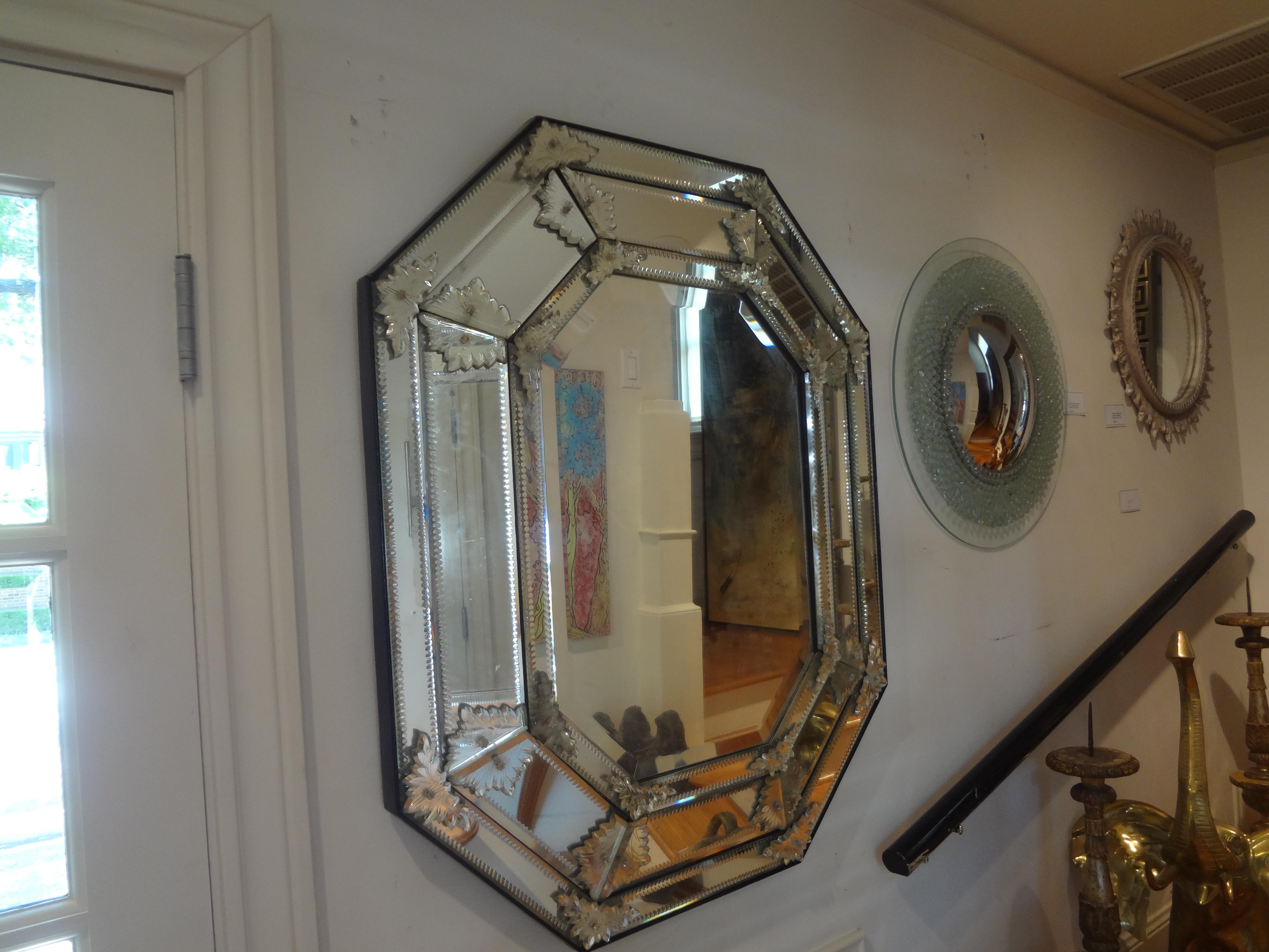 19th Century Venetian Octagonal Beveled Mirror For Sale 4