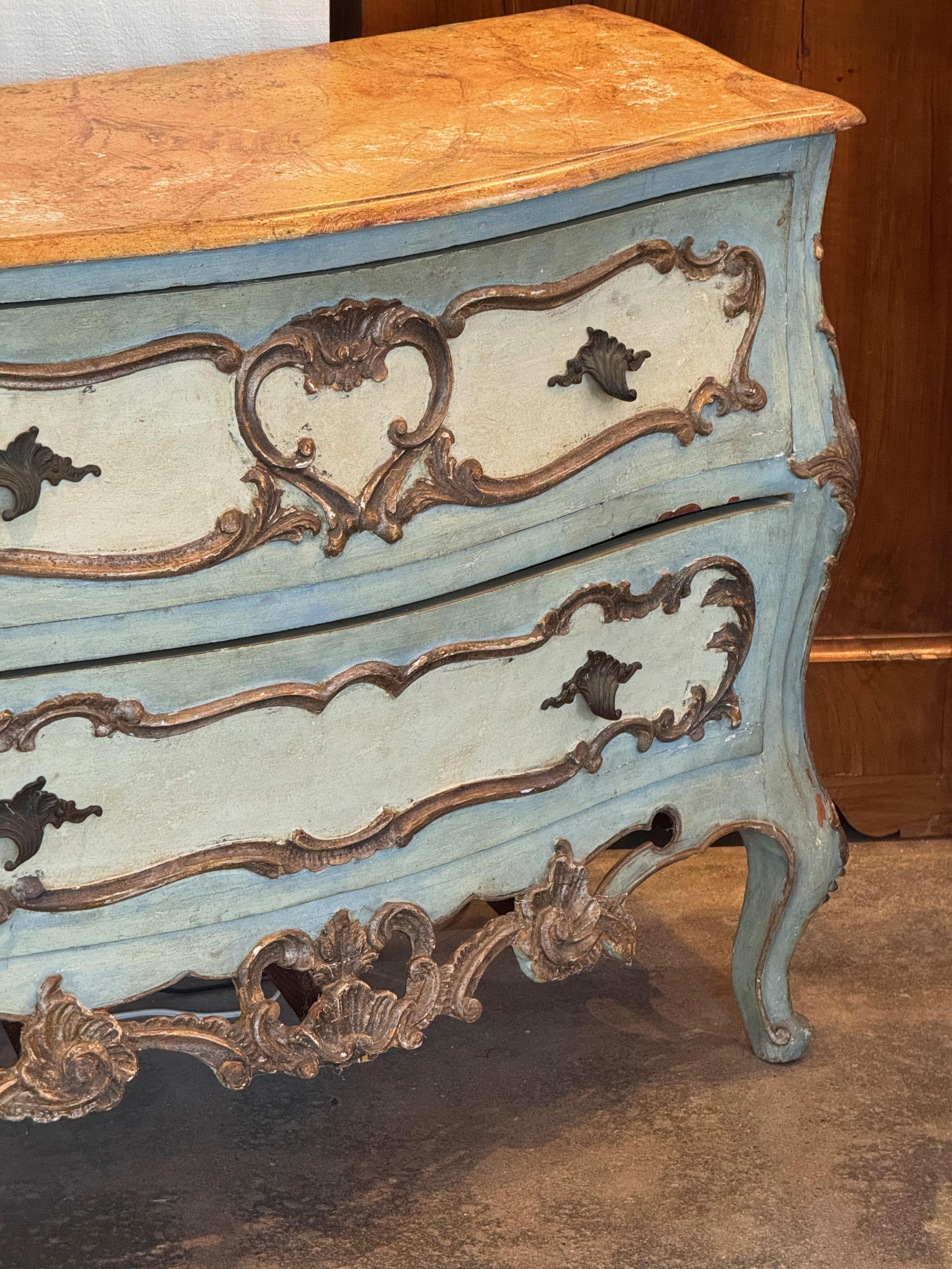 19th Century Venetian Painted Commode With Carved Detail For Sale 1