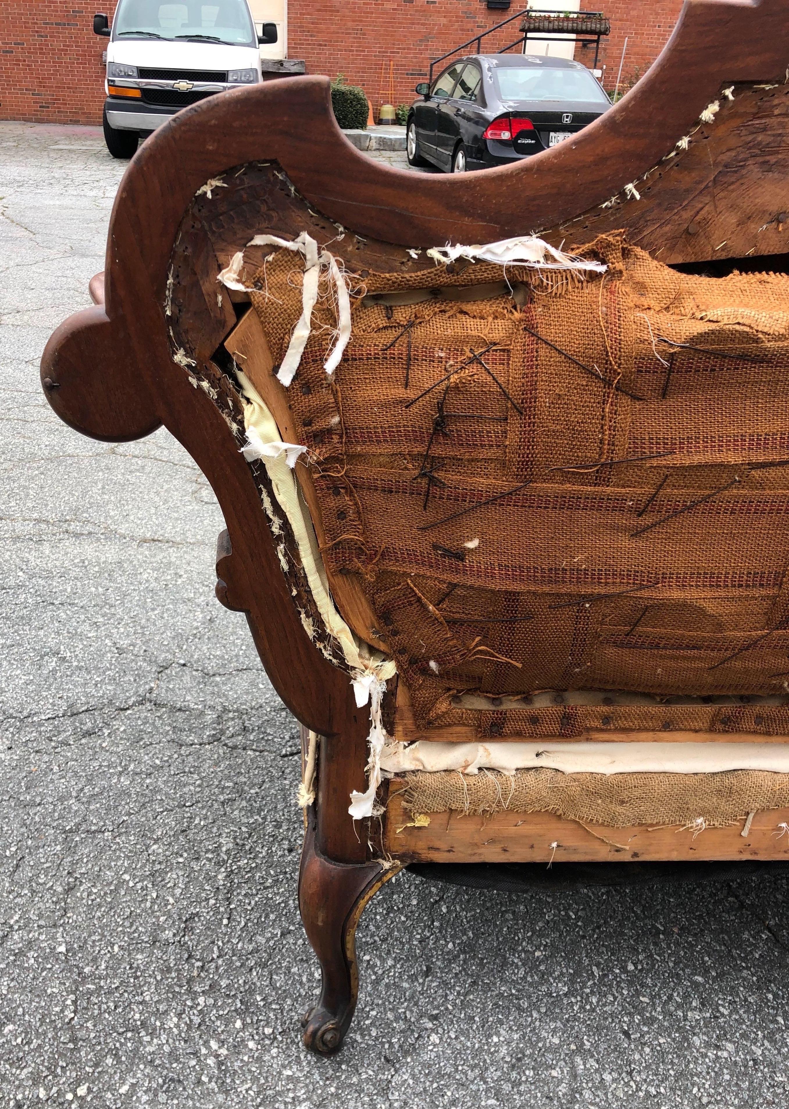 19th Century Venetian Walnut Sofa 1