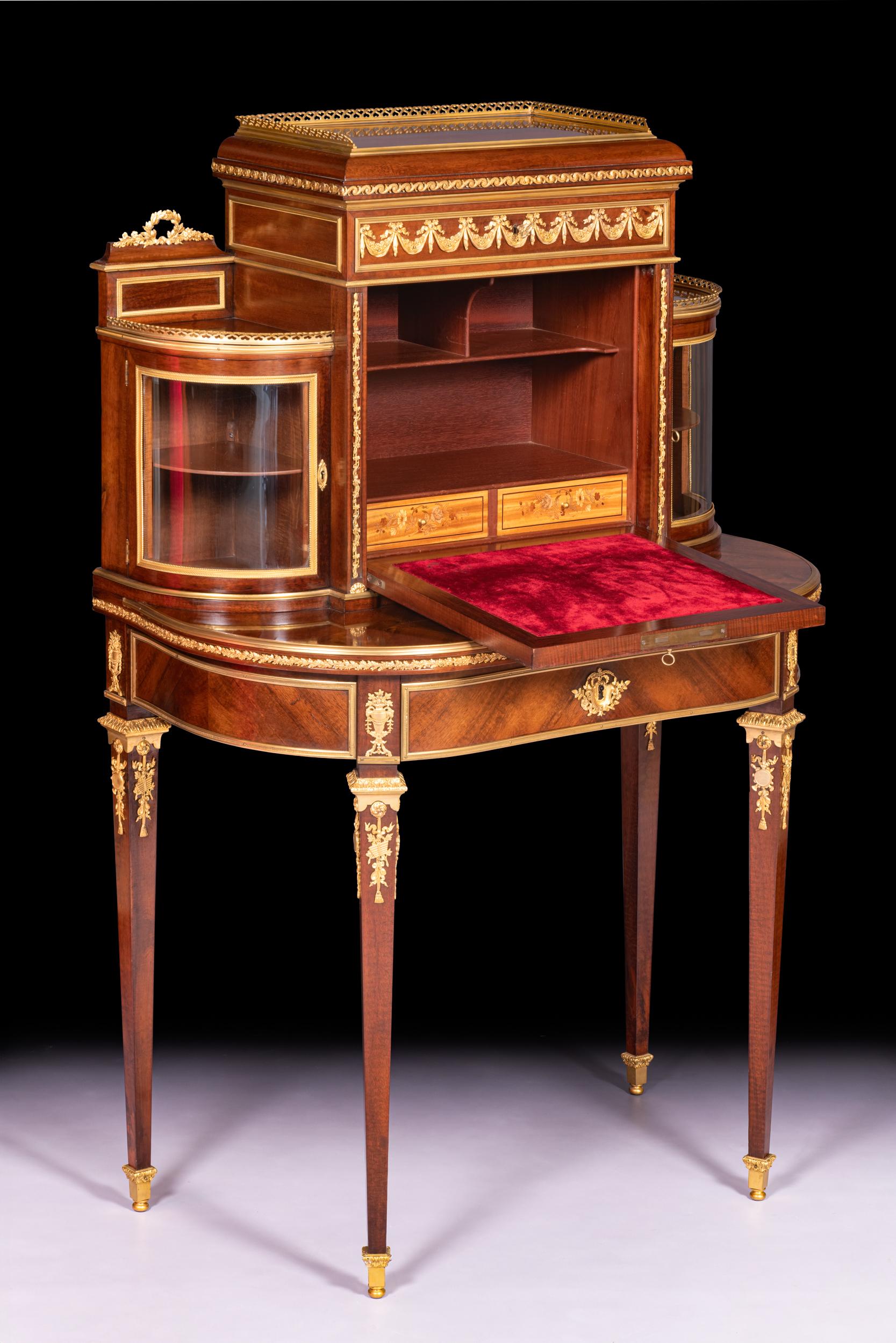 Luigi XVI Gabinetto Secretaire francese in Vernis Martin del XIX secolo attribuito a Paul Sormani in vendita