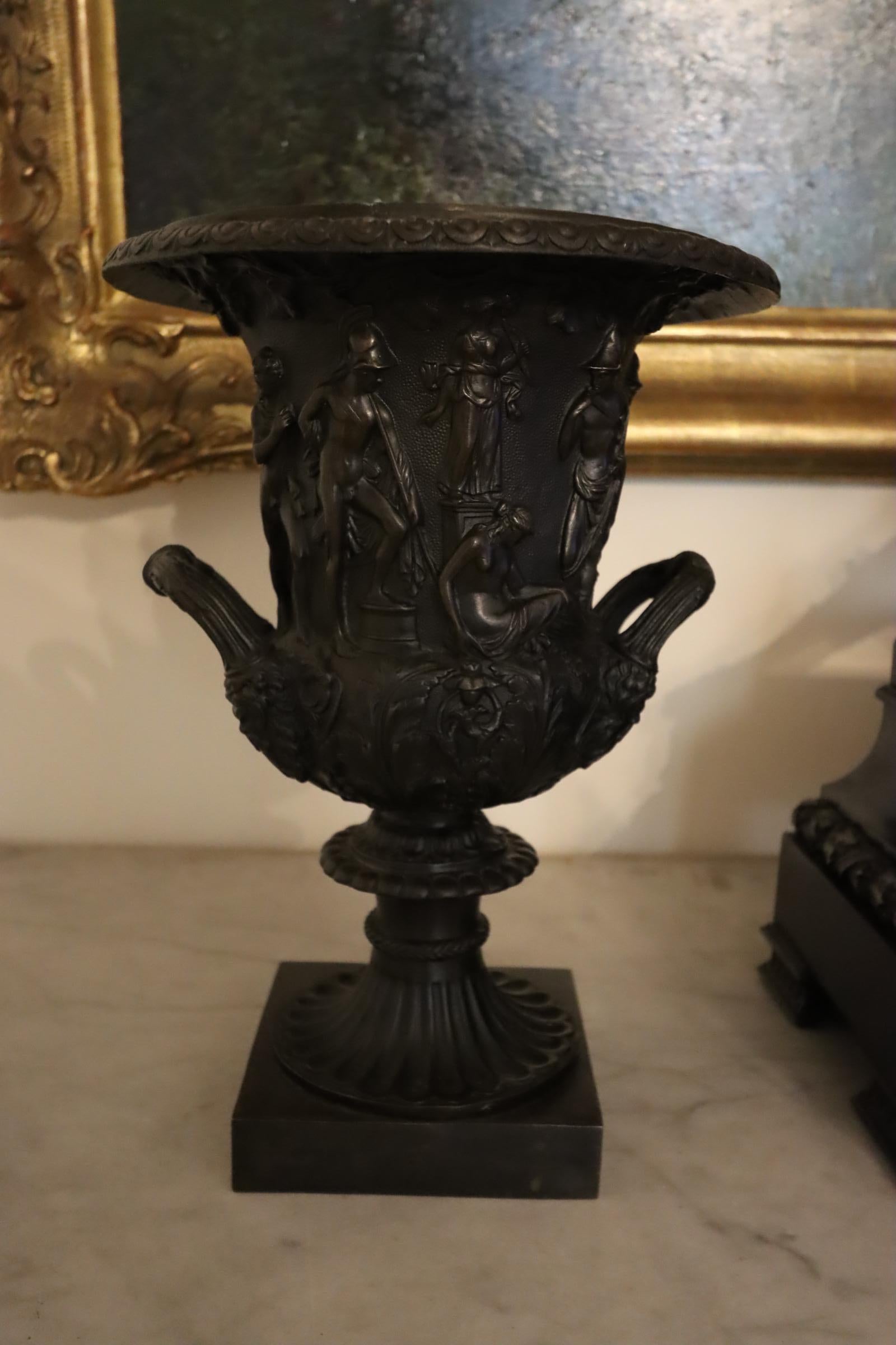 Beeindruckende facettierte Bronze- und Marmor-Tischuhr aus dem 19. Jahrhundert im Angebot 2