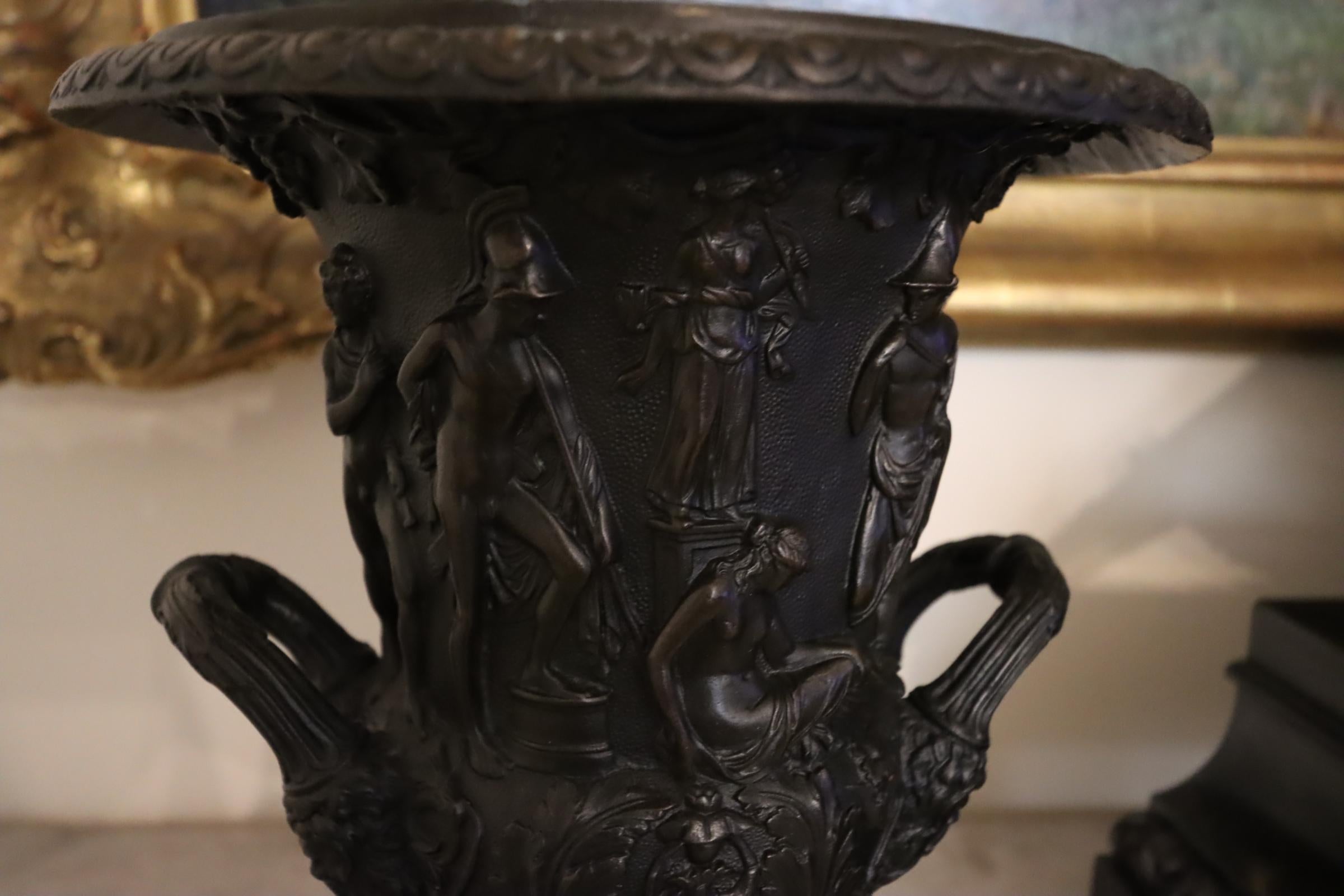 Beeindruckende facettierte Bronze- und Marmor-Tischuhr aus dem 19. Jahrhundert im Angebot 3