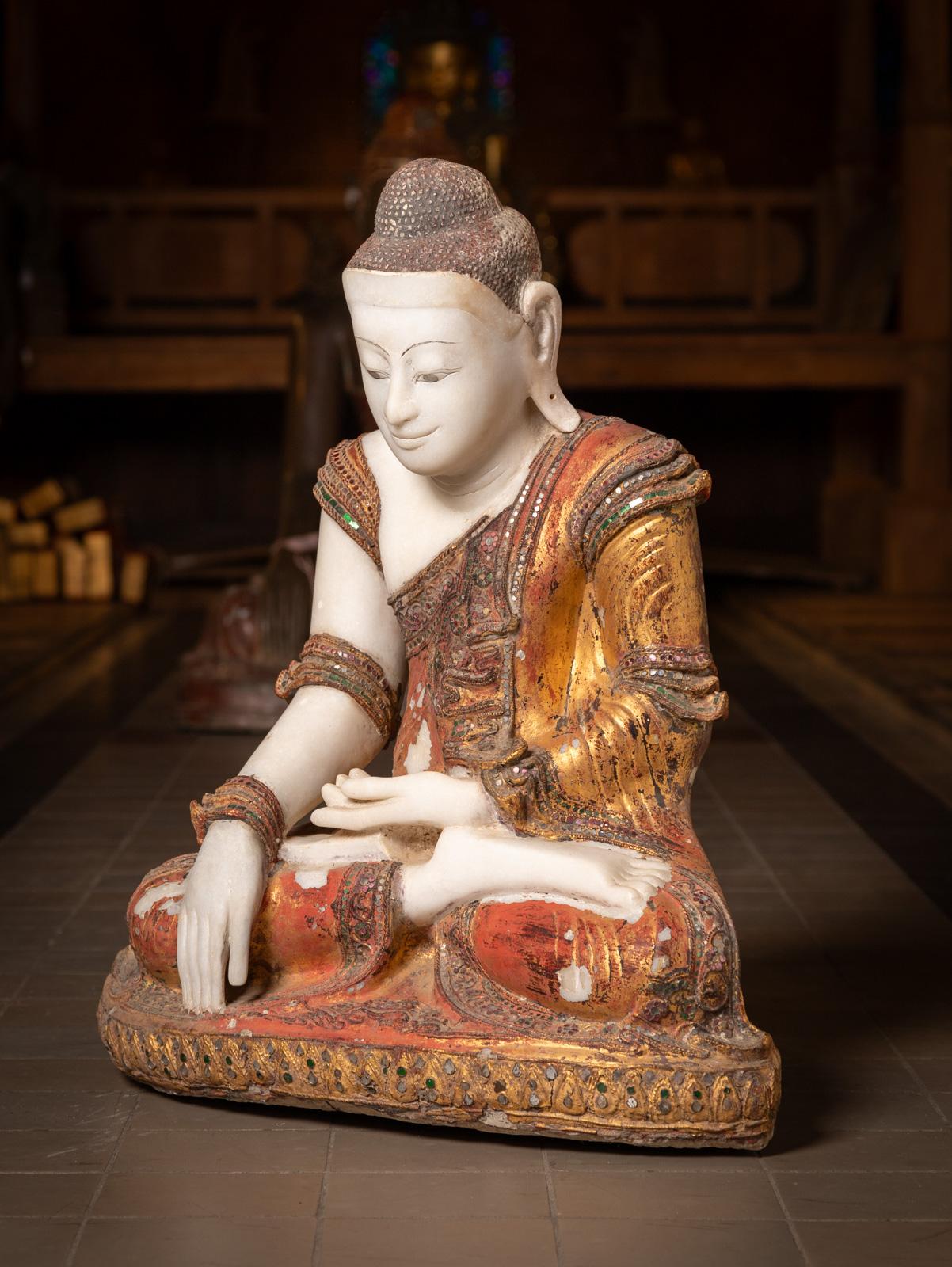 19th century Very special marble Burmese Buddha statue from Burma For Sale 1